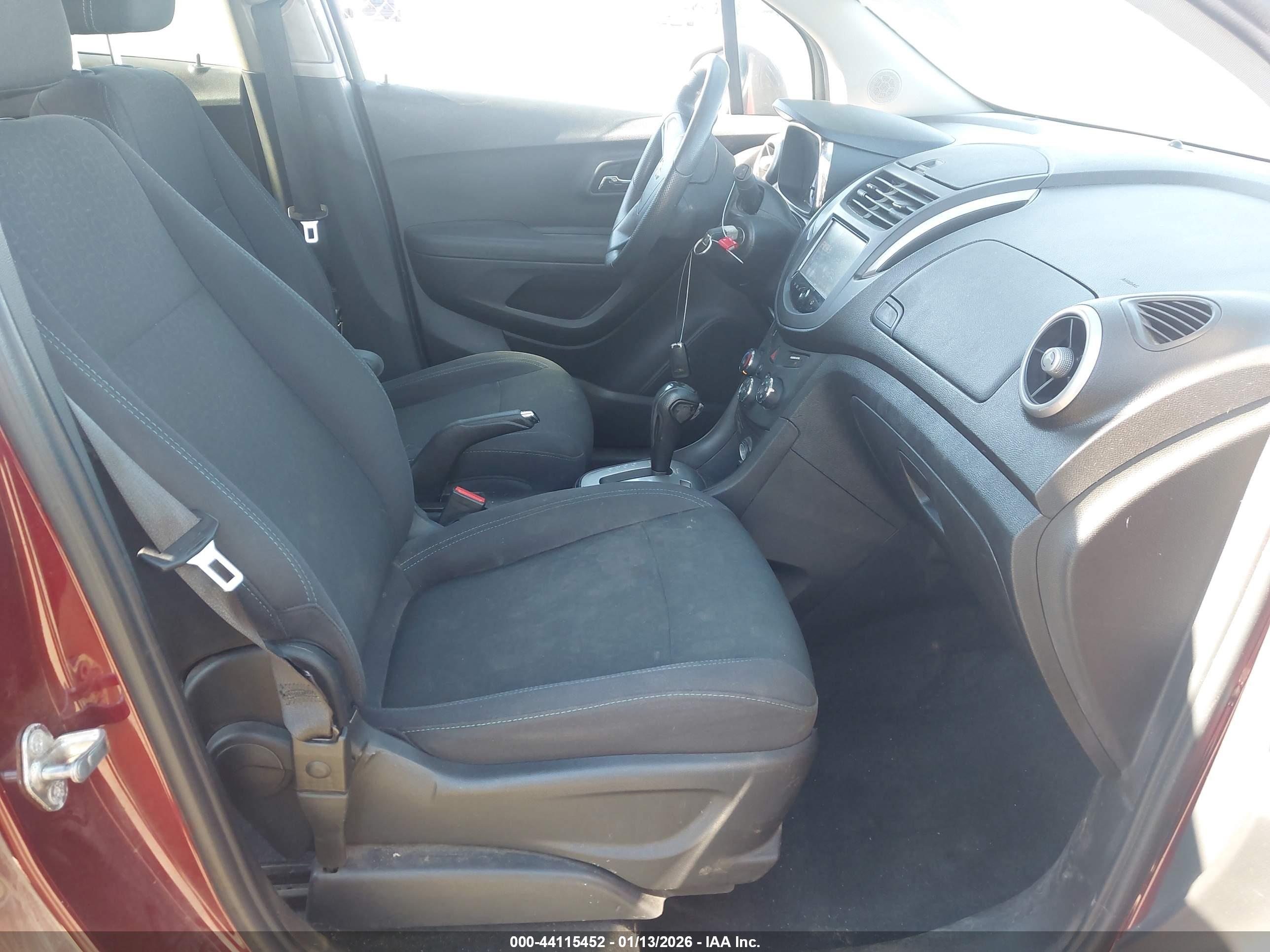 CHEVROLET TRAX image 5