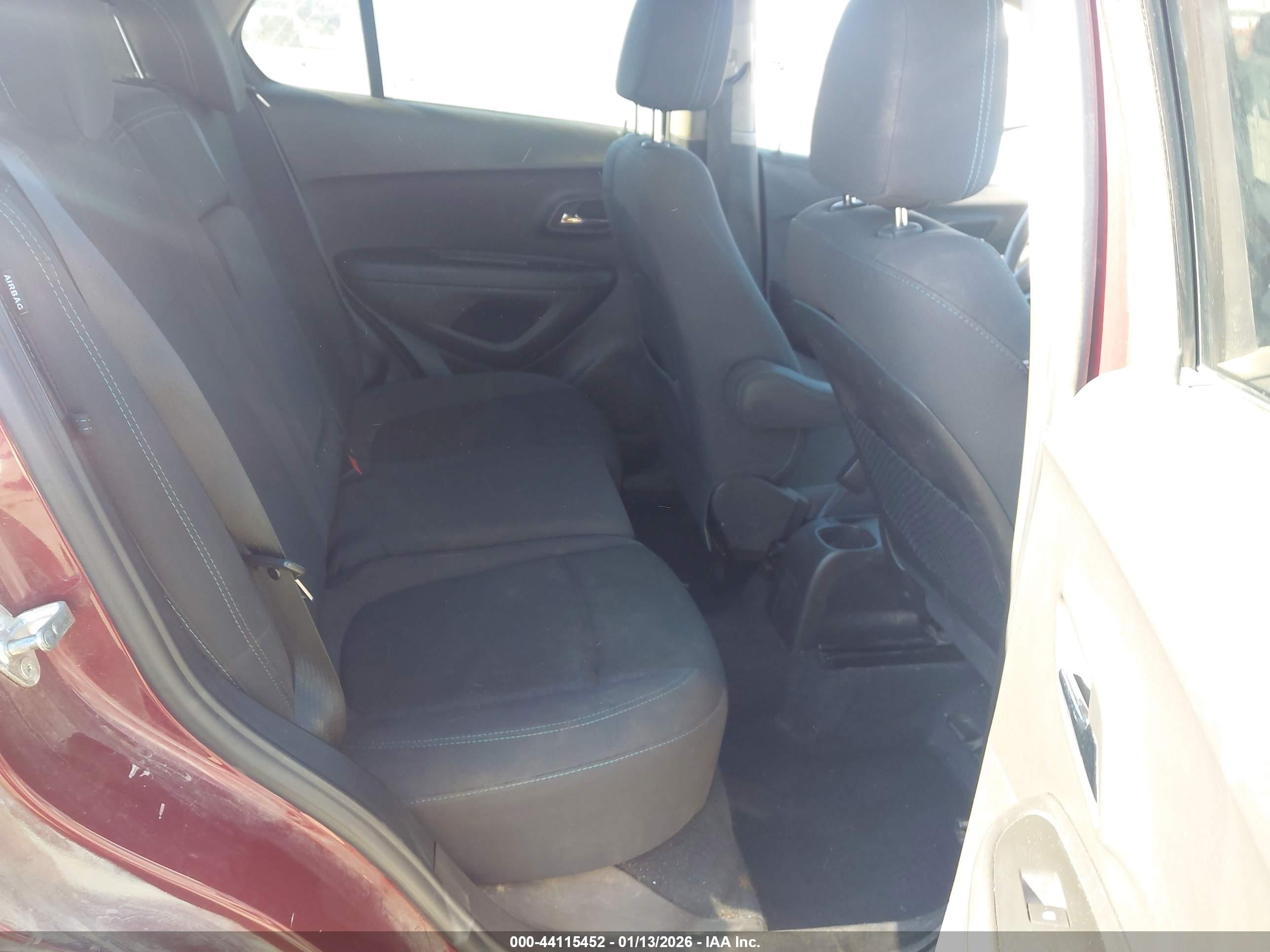 CHEVROLET TRAX image 8