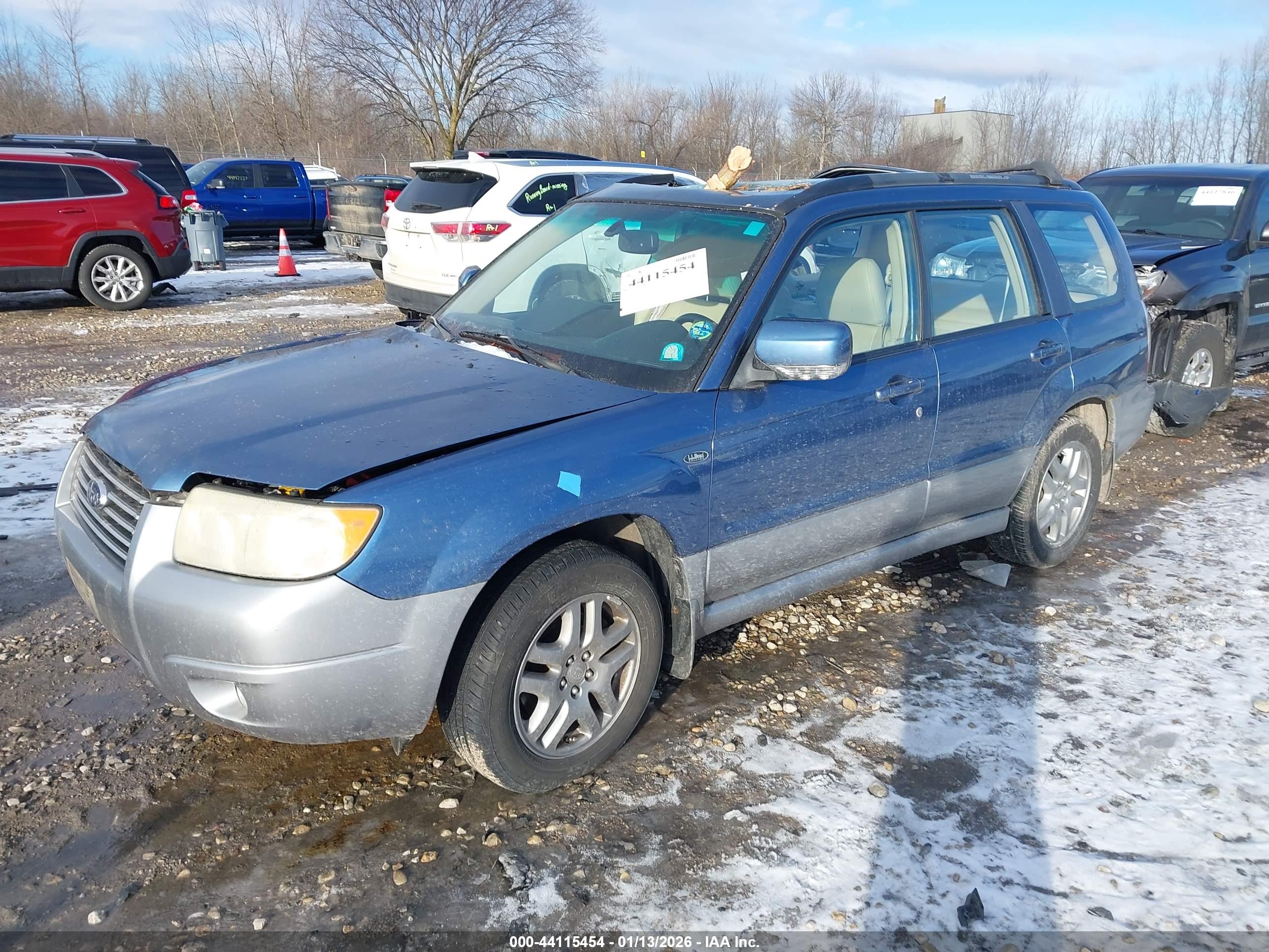 SUBARU FORESTER image 2