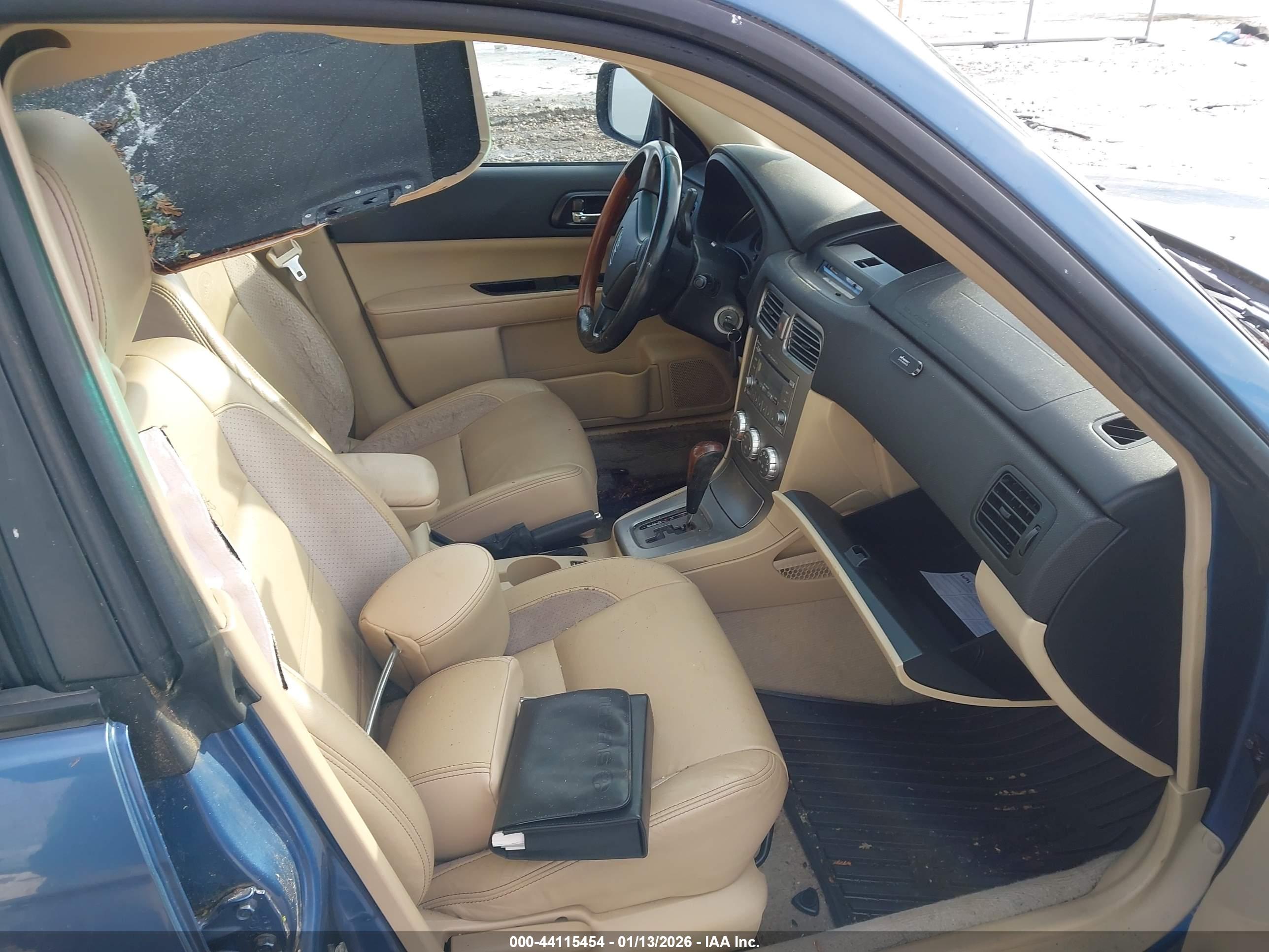 SUBARU FORESTER image 5