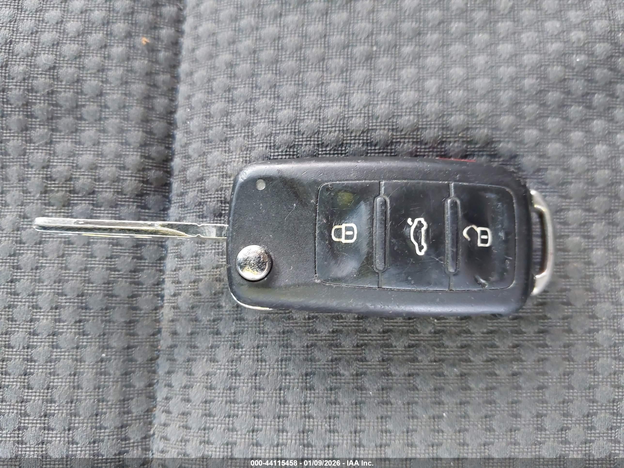 VOLKSWAGEN JETTA image 11