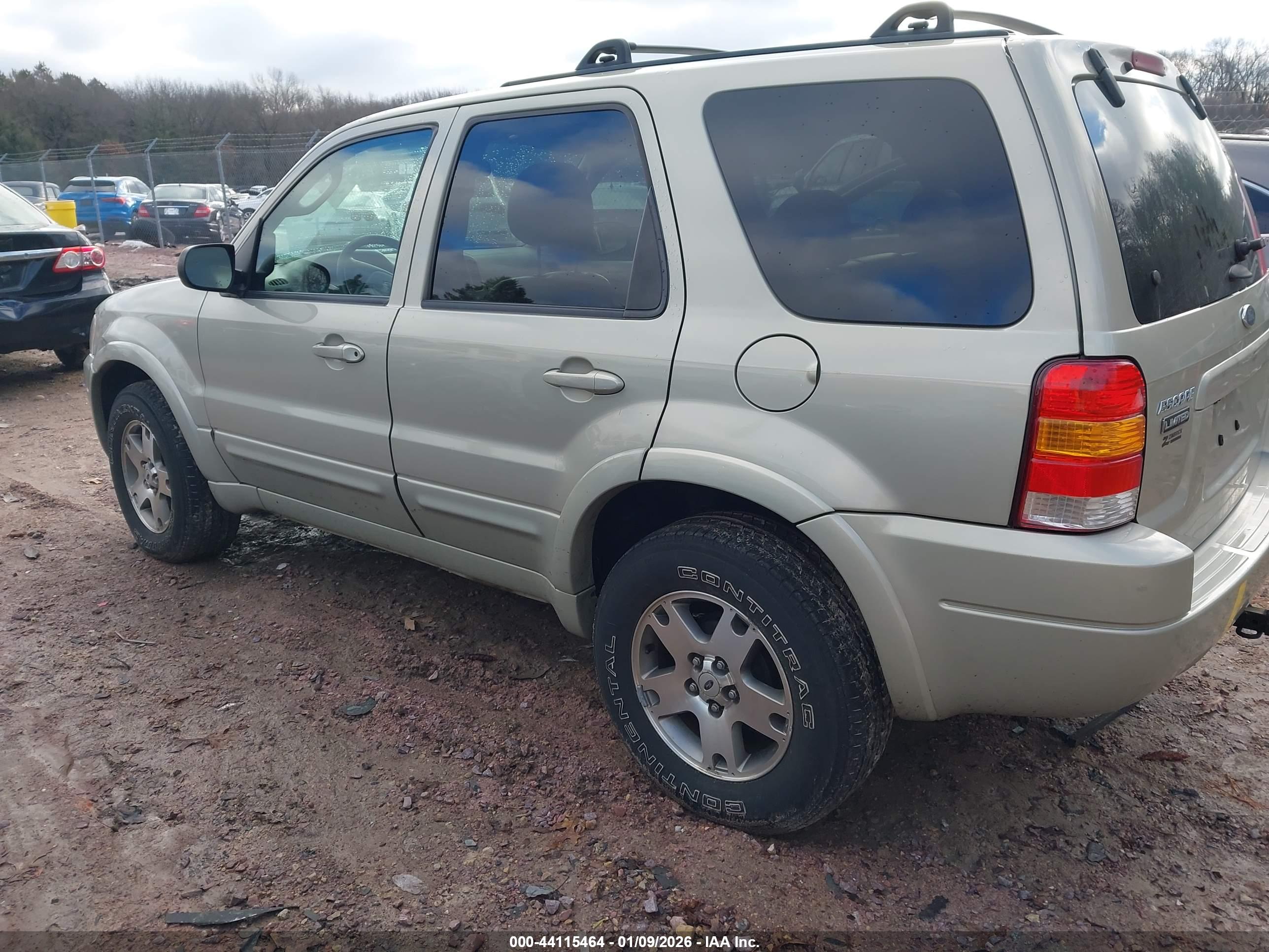 FORD ESCAPE image 3