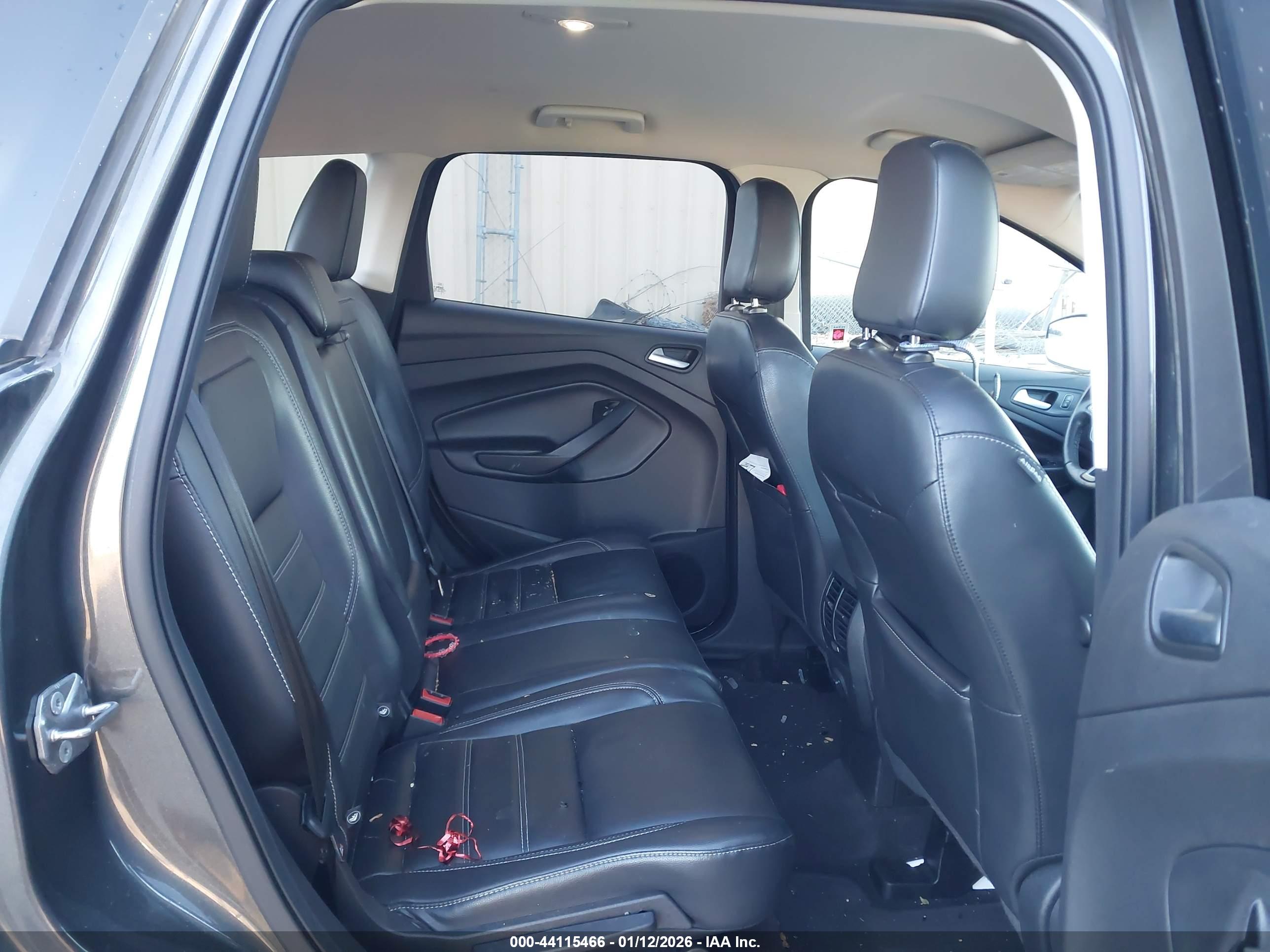 FORD ESCAPE image 8