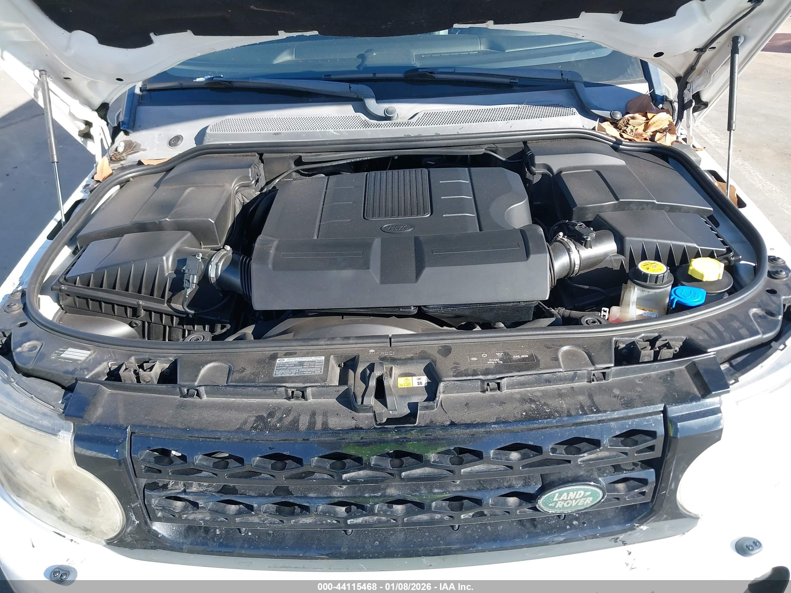 LAND ROVER image 10