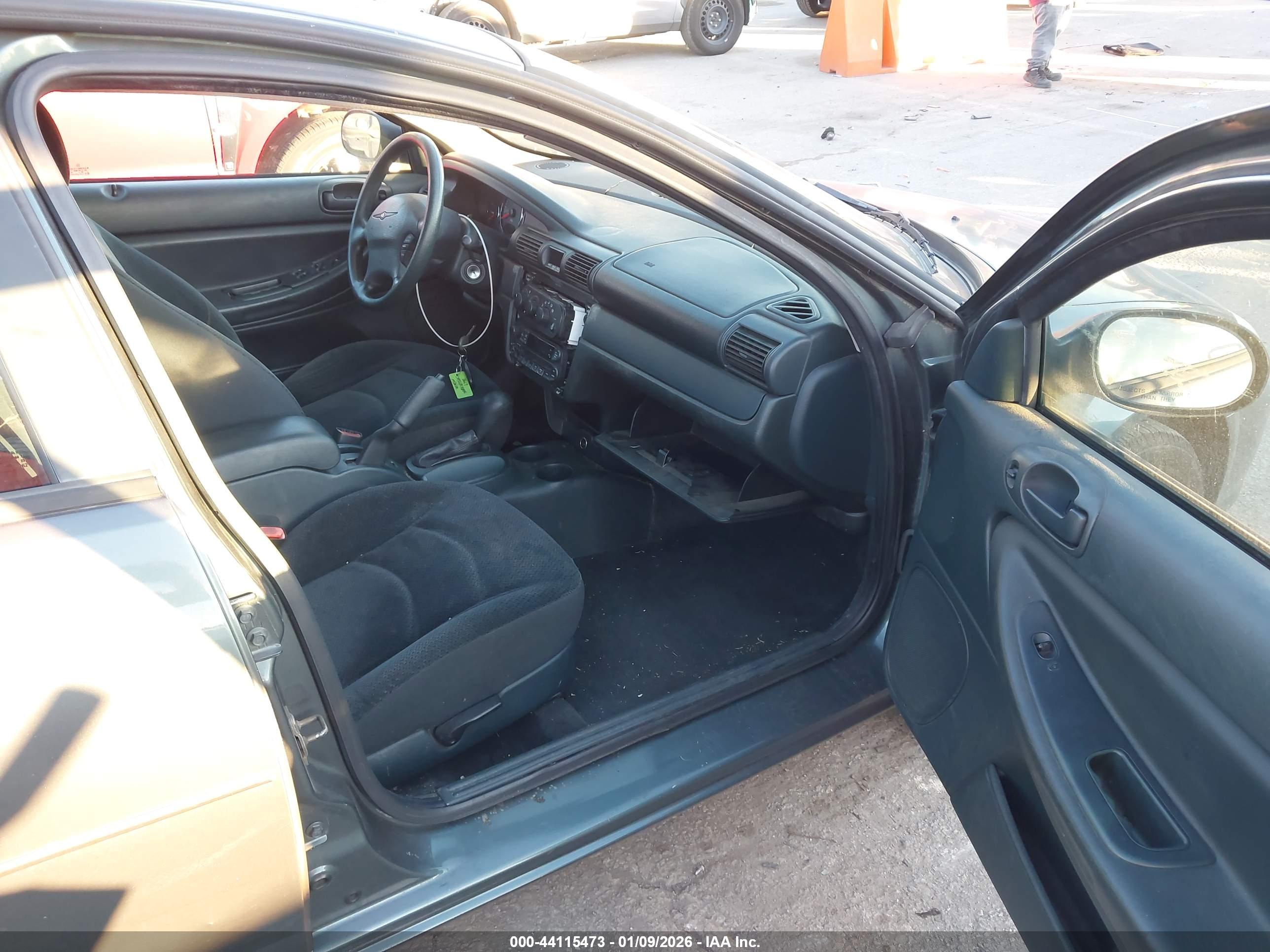 CHRYSLER SEBRING image 5