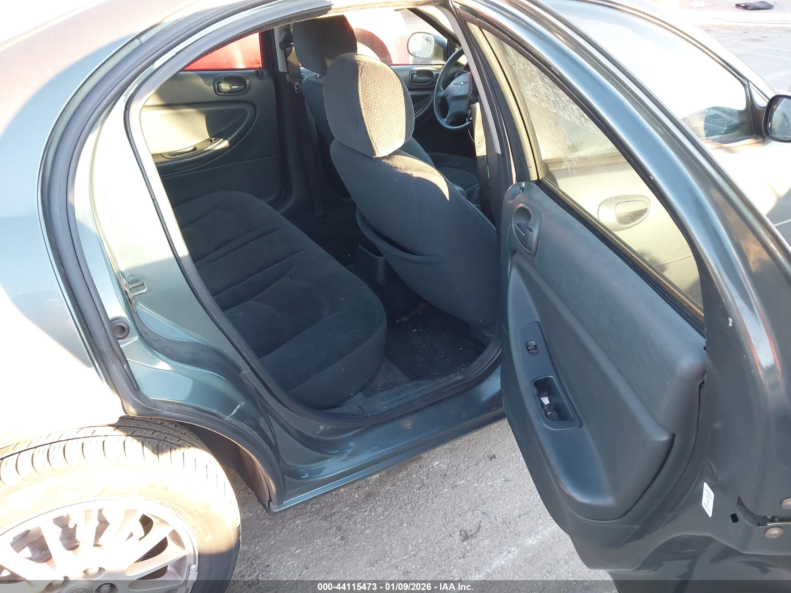 CHRYSLER SEBRING image 8
