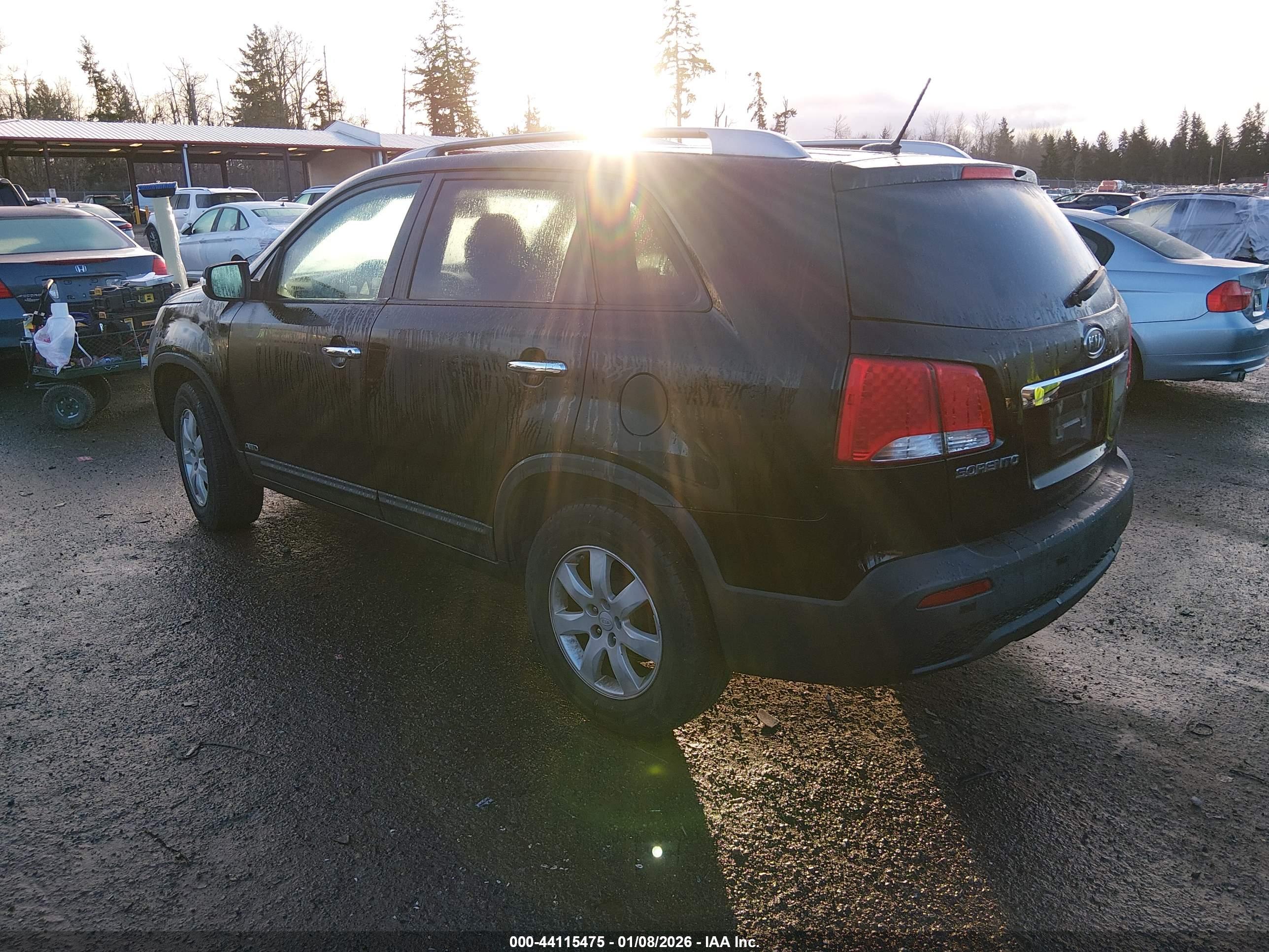 KIA SORENTO image 3