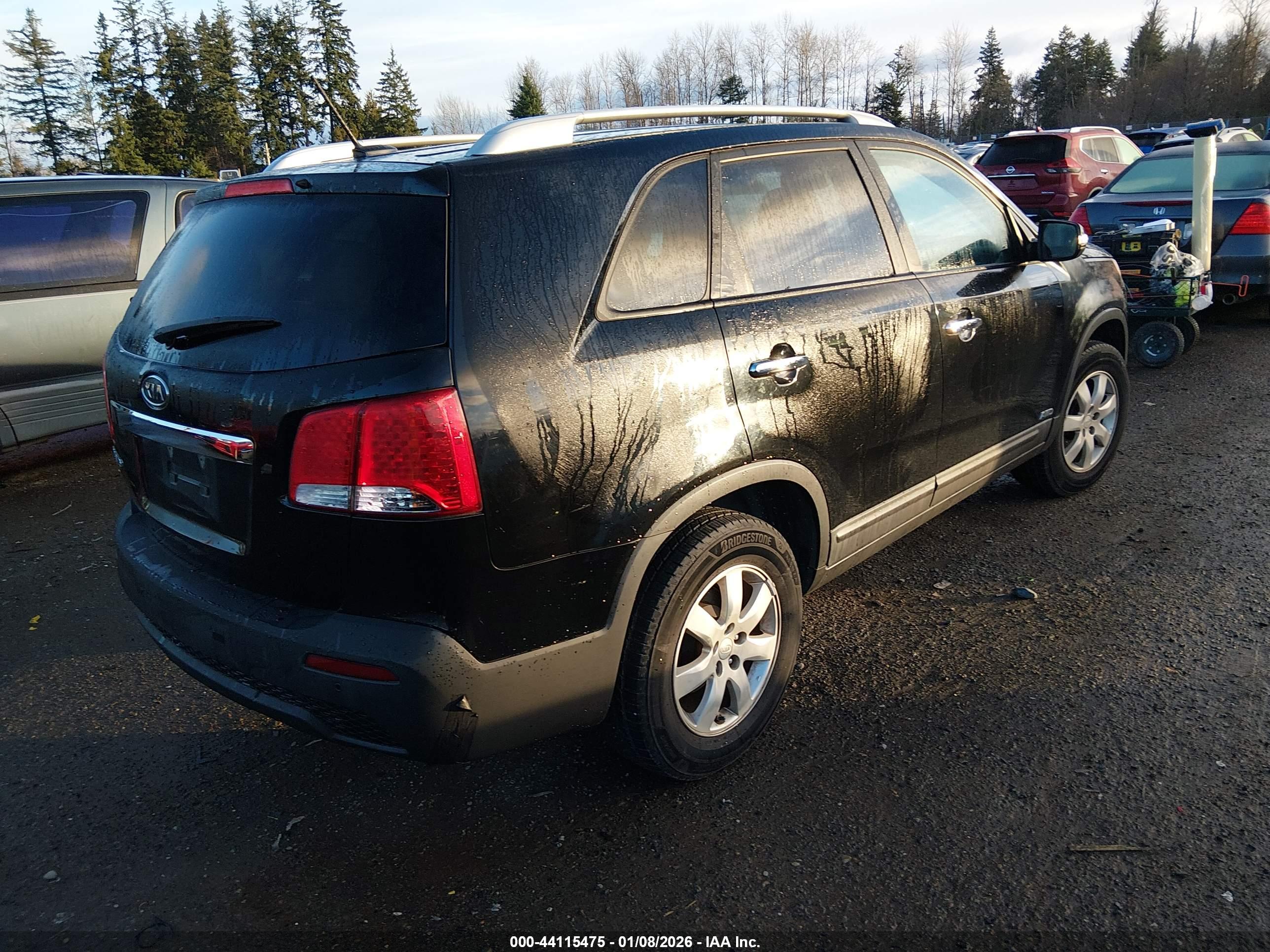 KIA SORENTO image 4