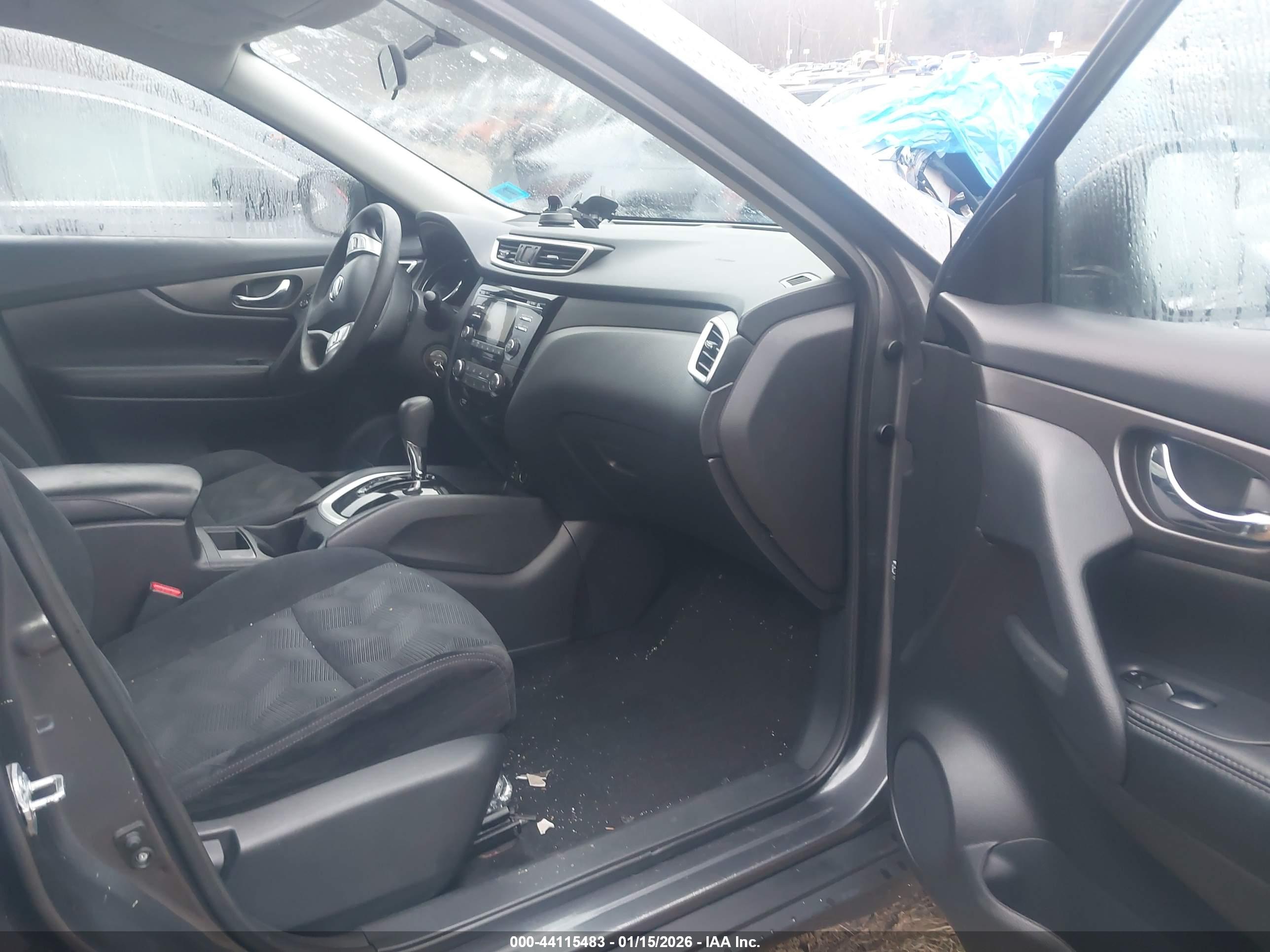 NISSAN ROGUE image 5