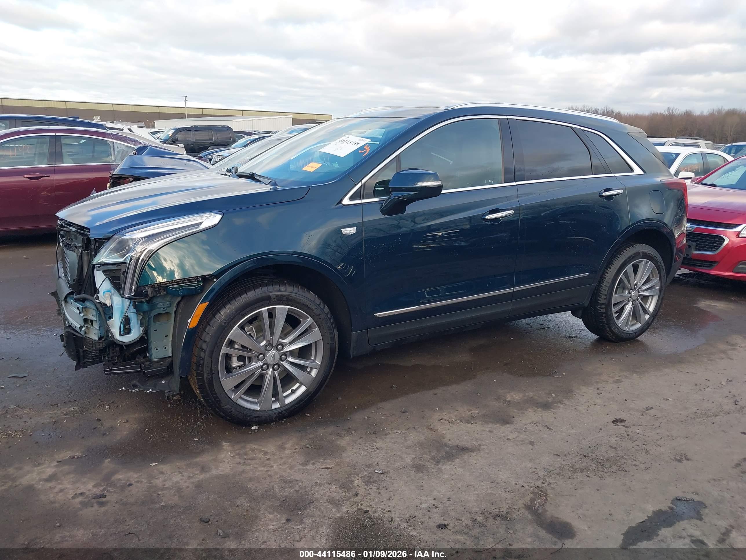 CADILLAC XT5 image 2