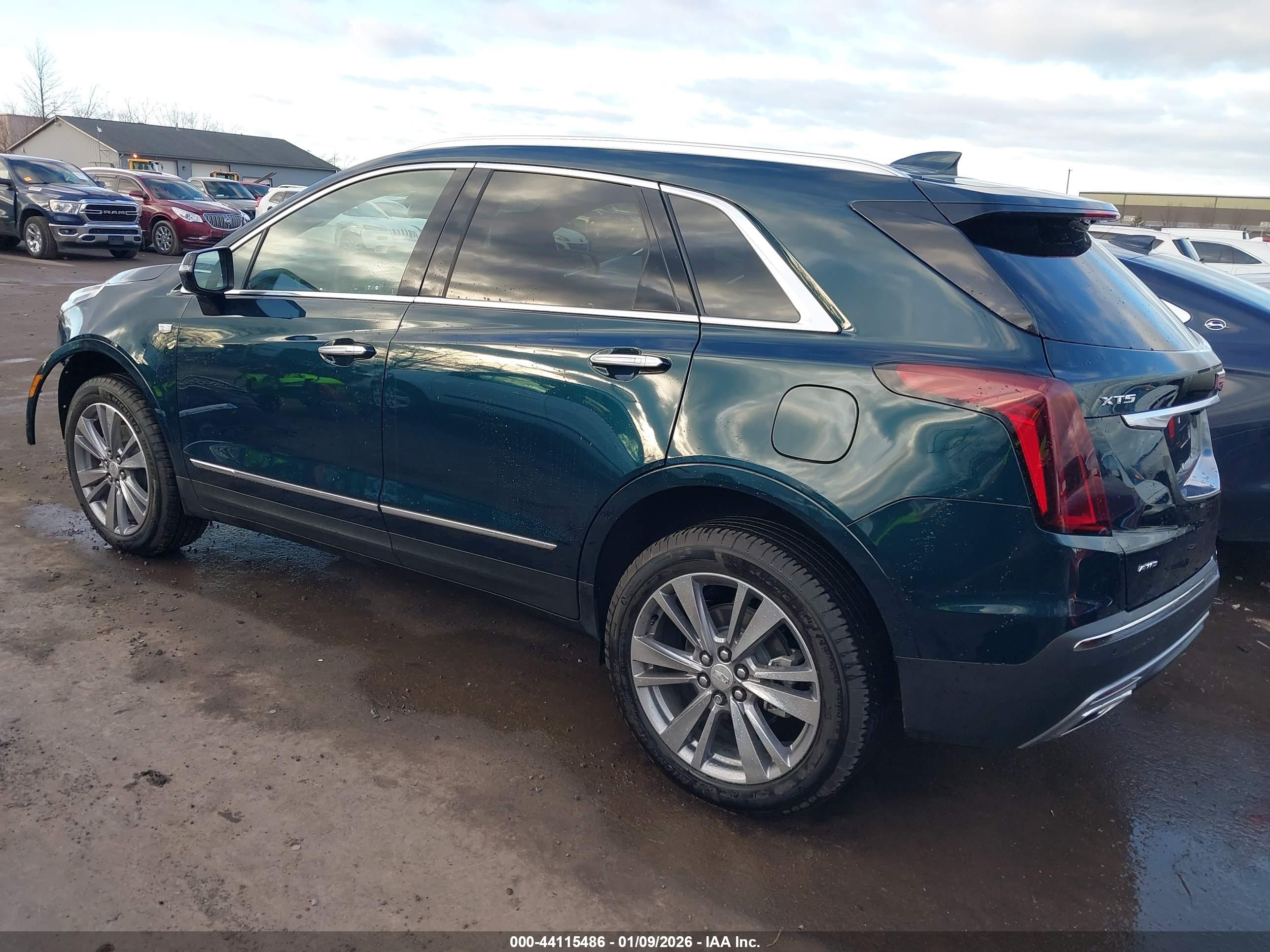 CADILLAC XT5 image 3