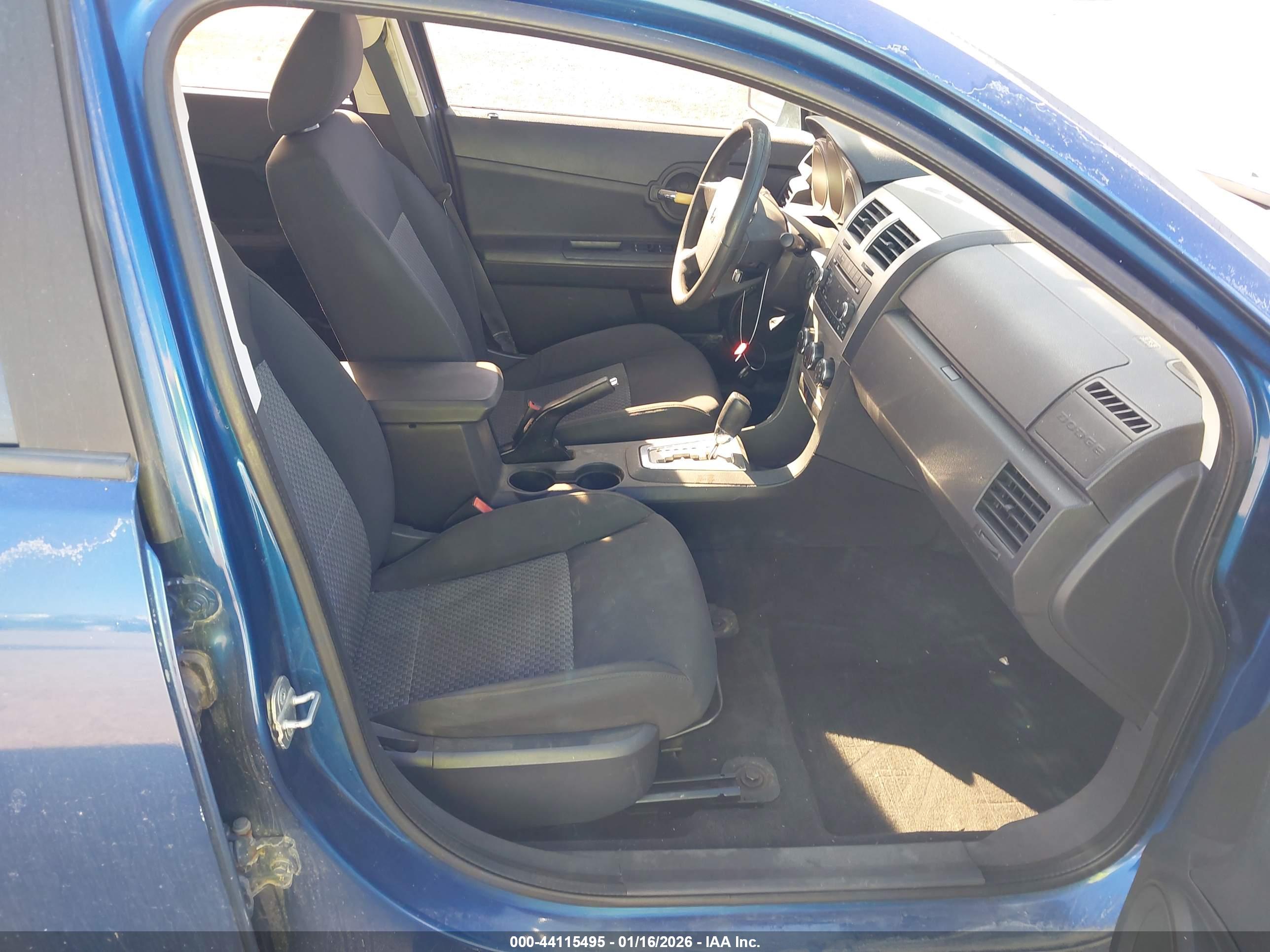 DODGE AVENGER image 5