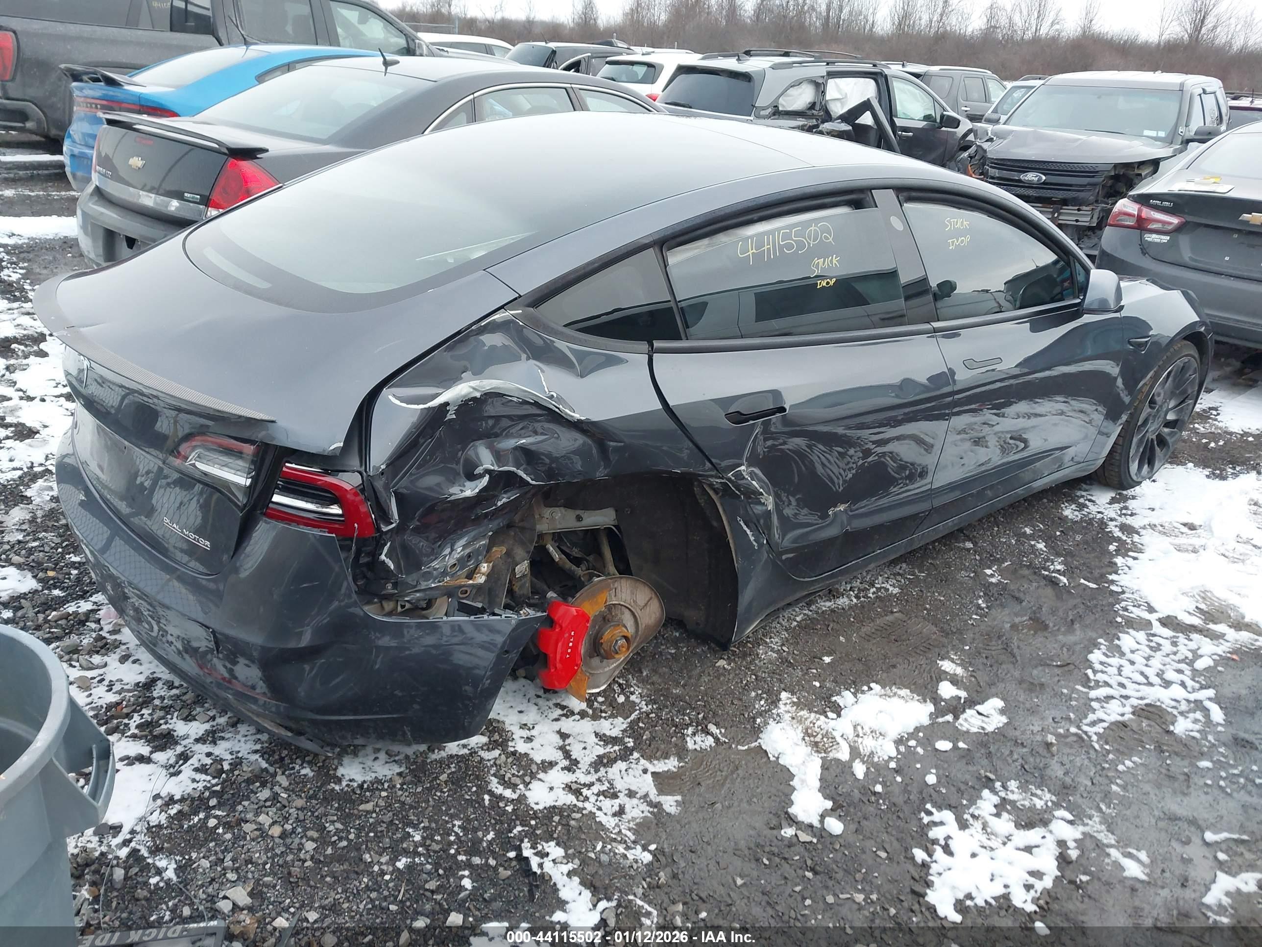TESLA MODEL image 4