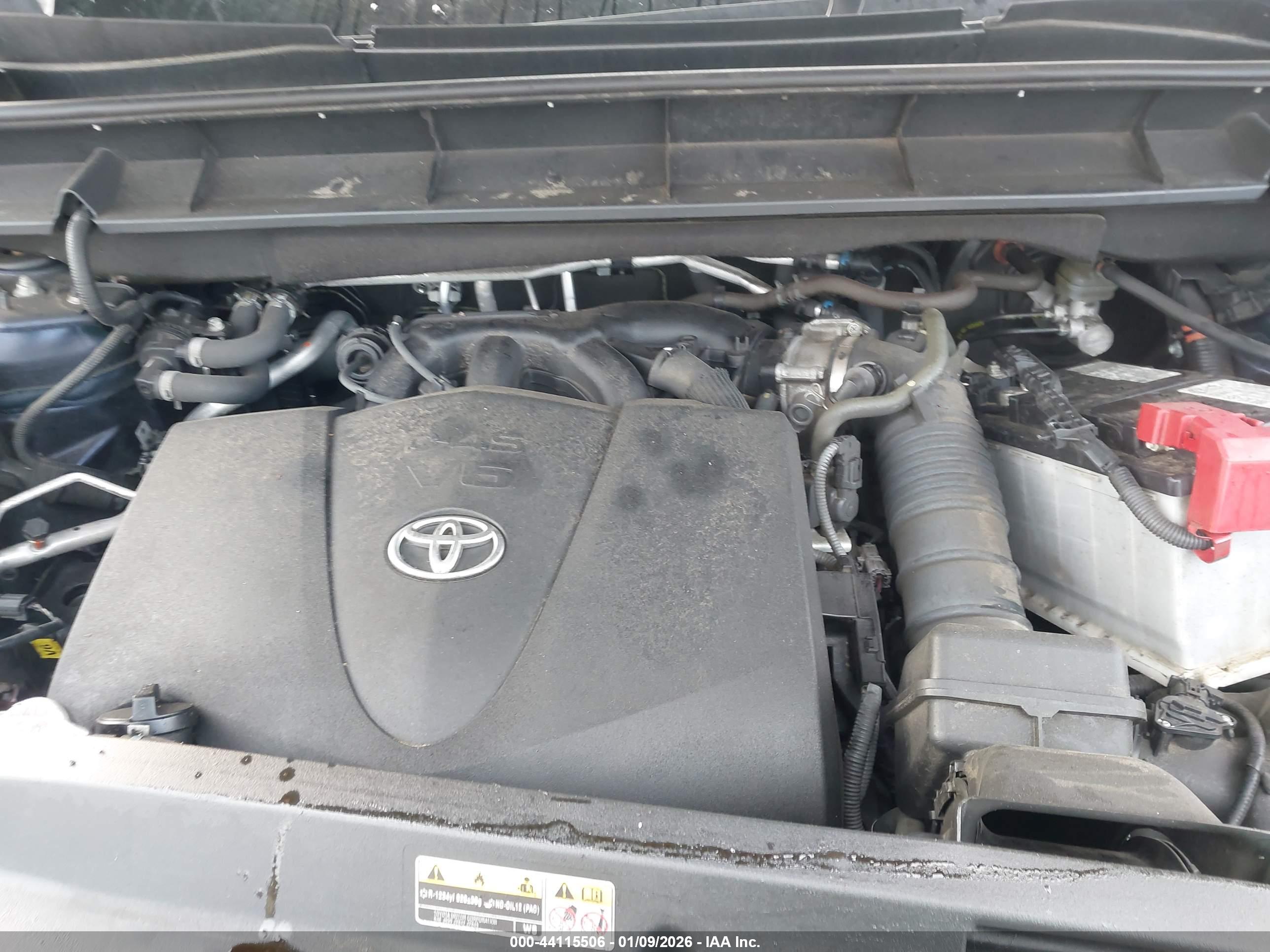 TOYOTA HIGHLANDER image 10