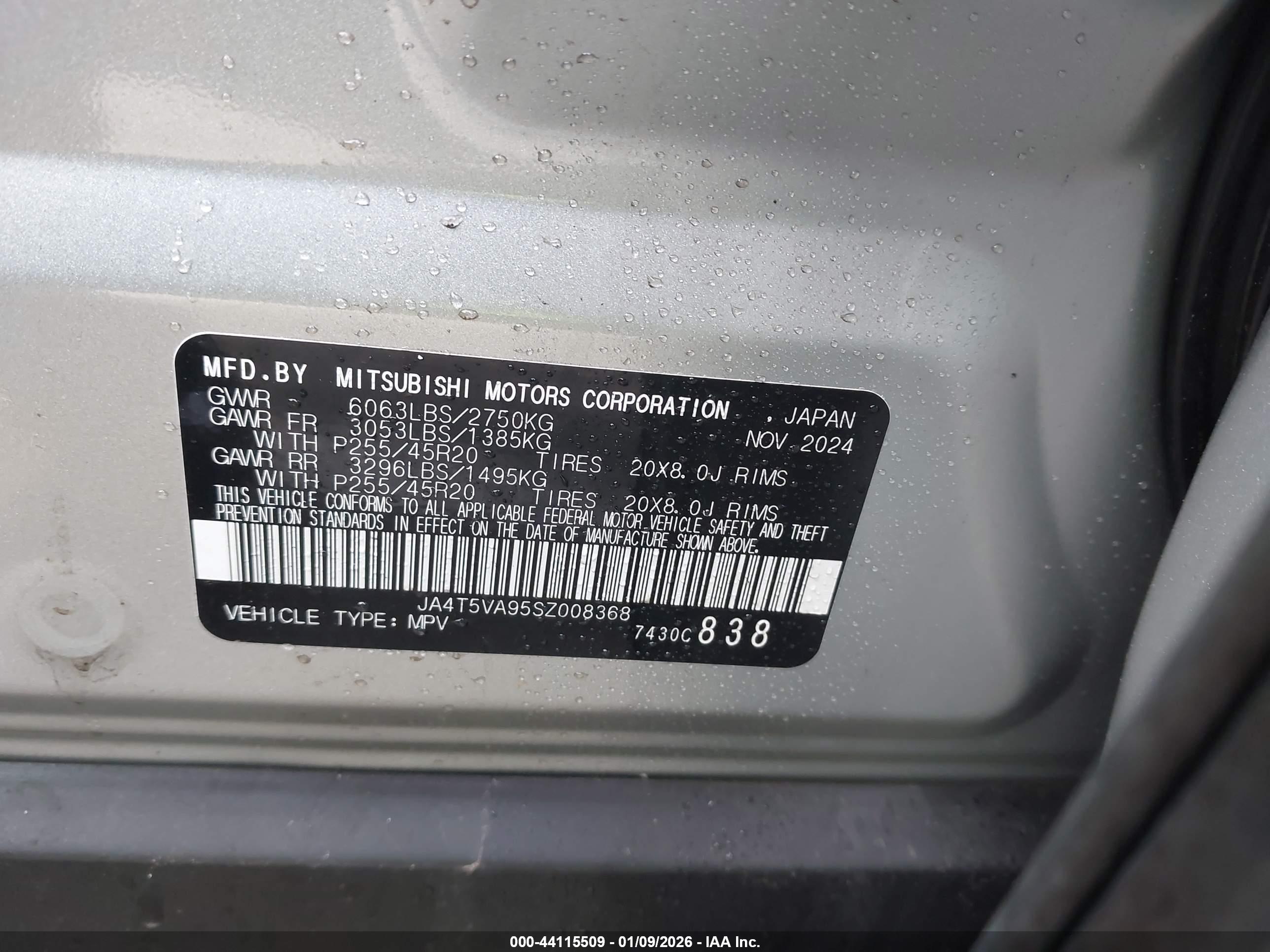 MITSUBISHI OUTLANDER image 9