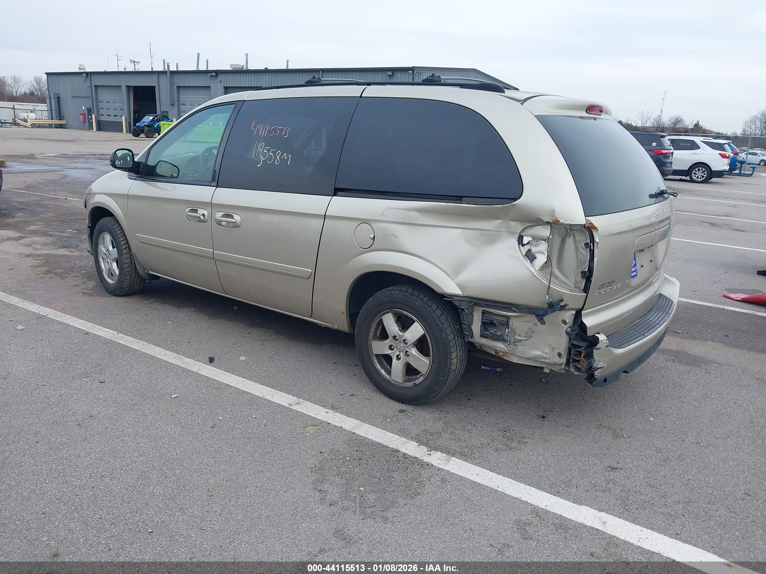 DODGE GRAND image 3