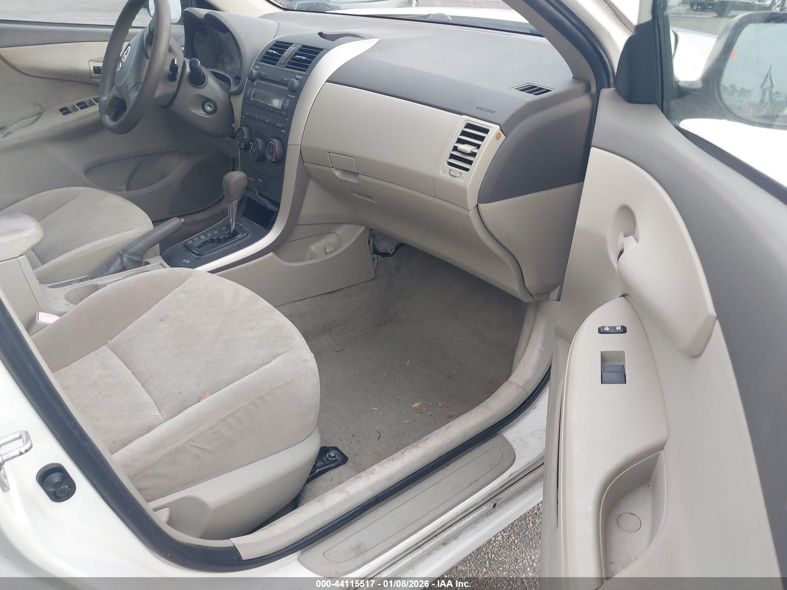 TOYOTA COROLLA image 5