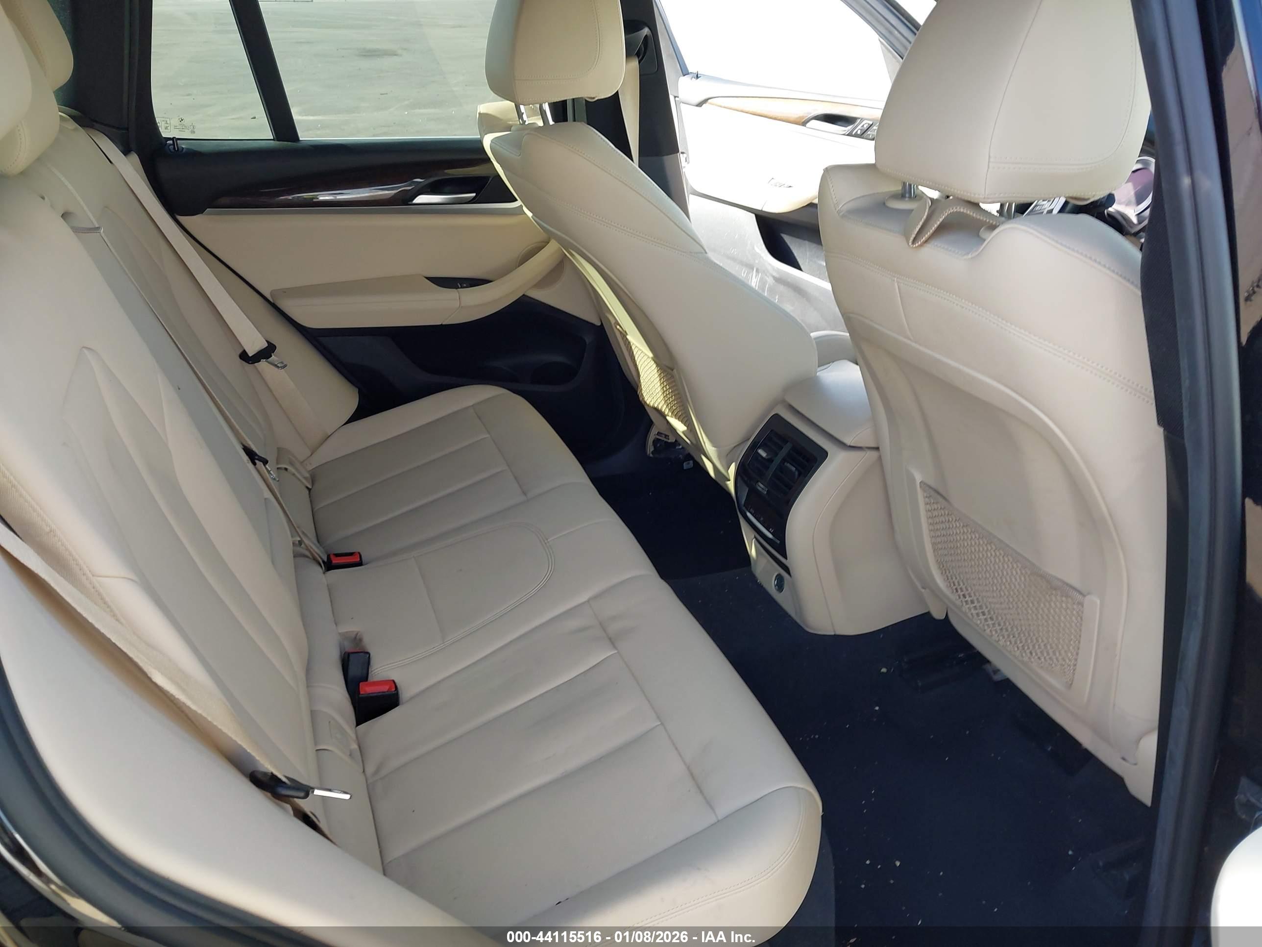 BMW X3 image 8