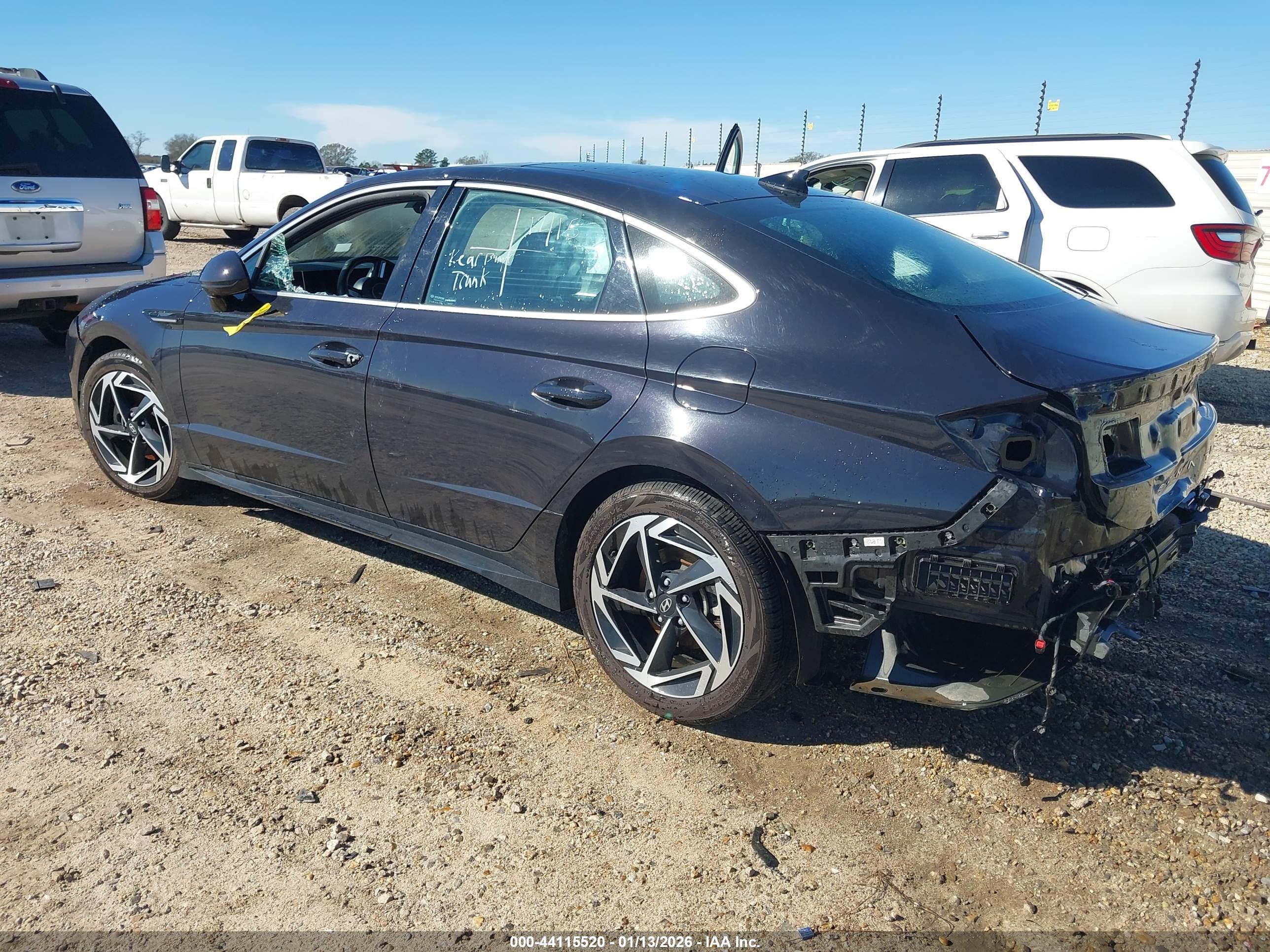 HYUNDAI SONATA image 3