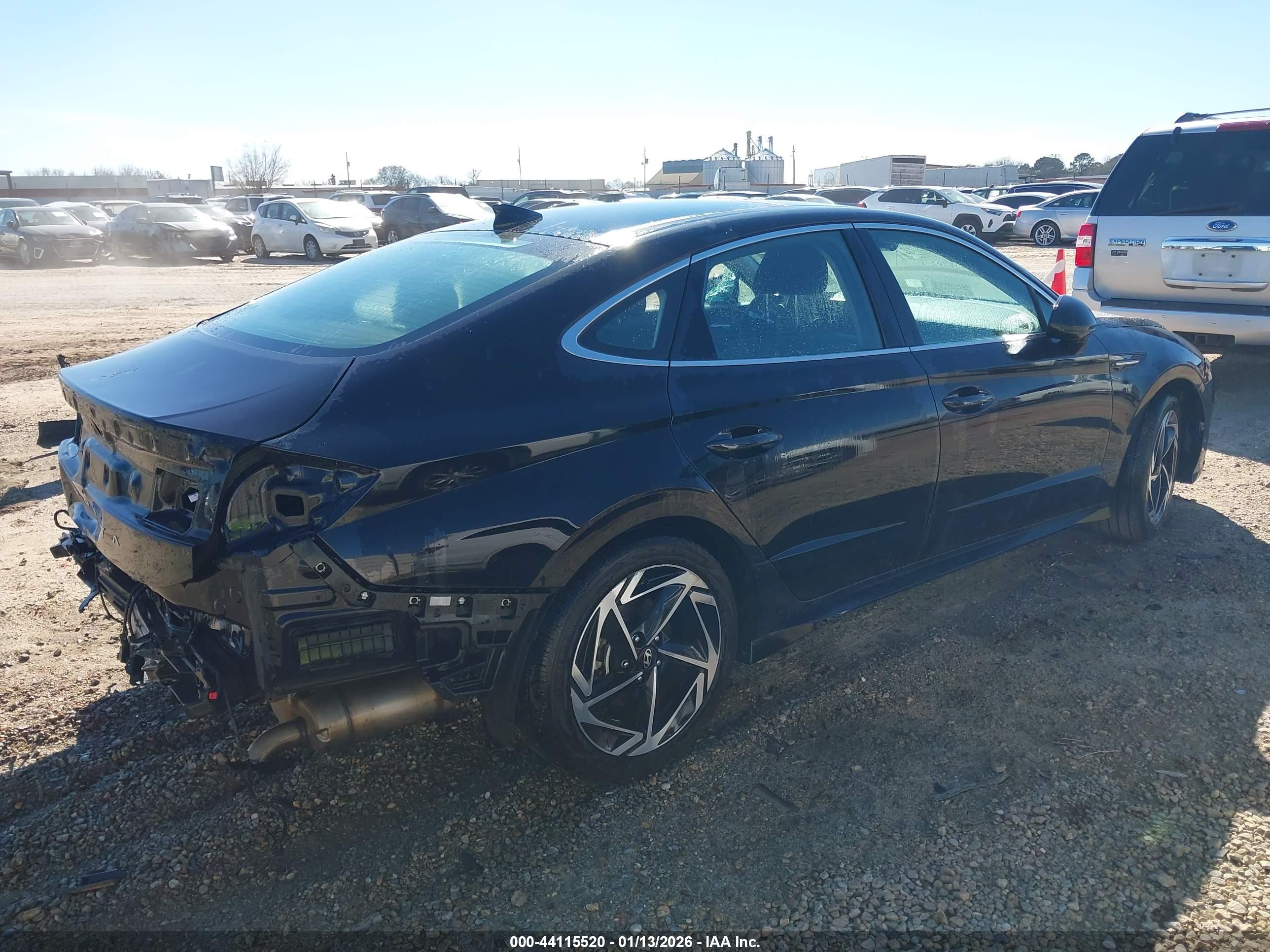HYUNDAI SONATA image 4