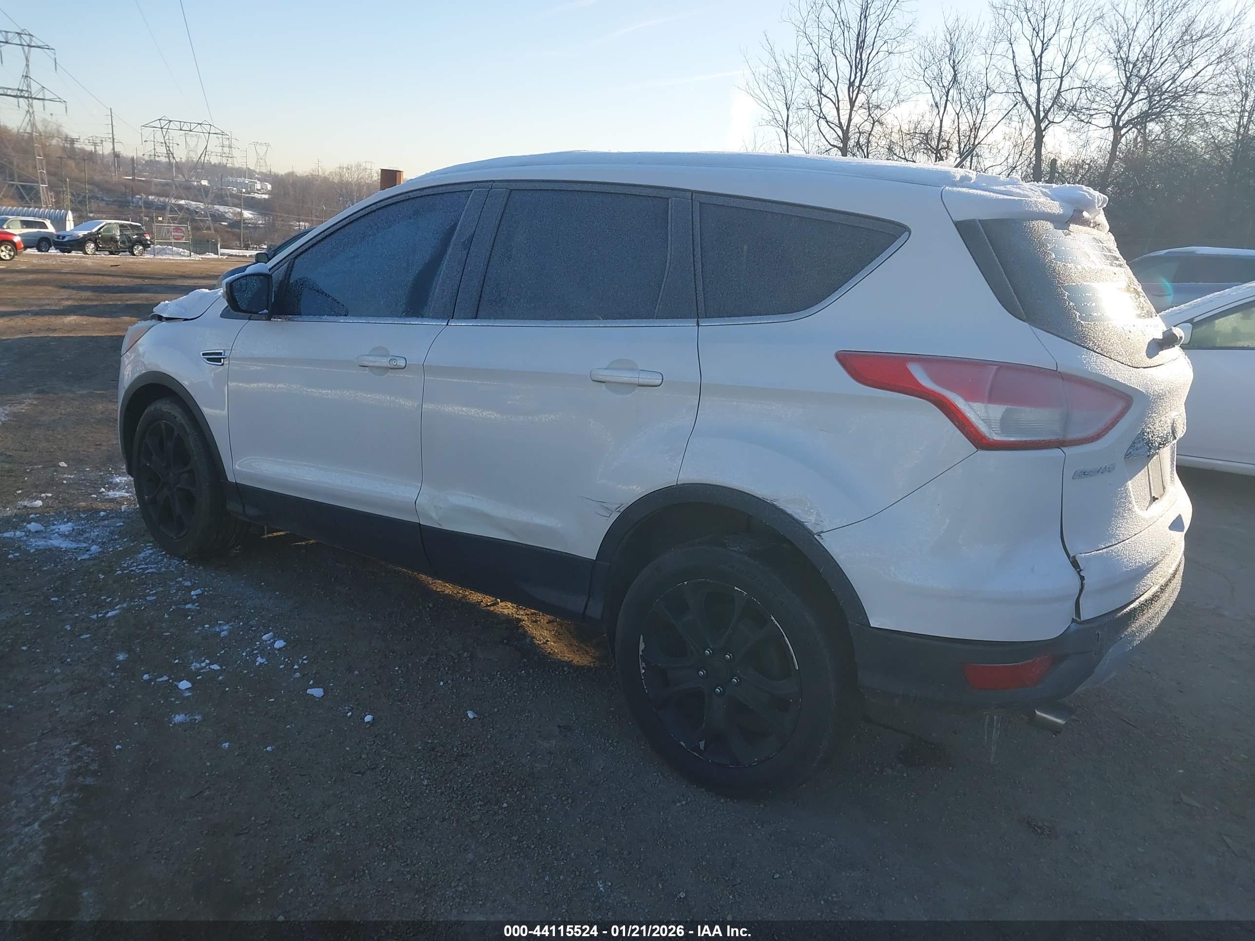 FORD ESCAPE image 3