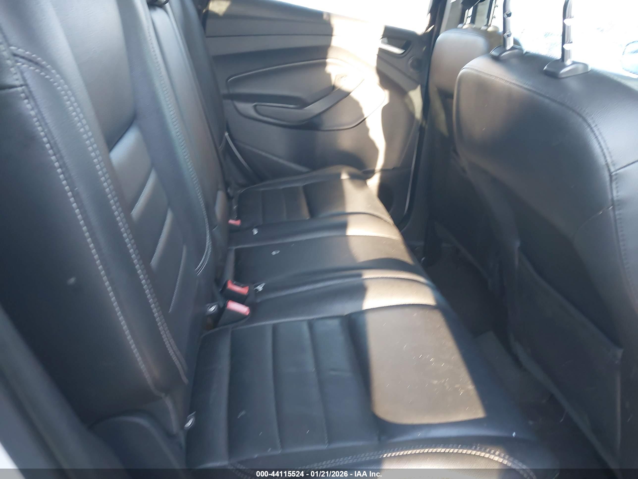 FORD ESCAPE image 8