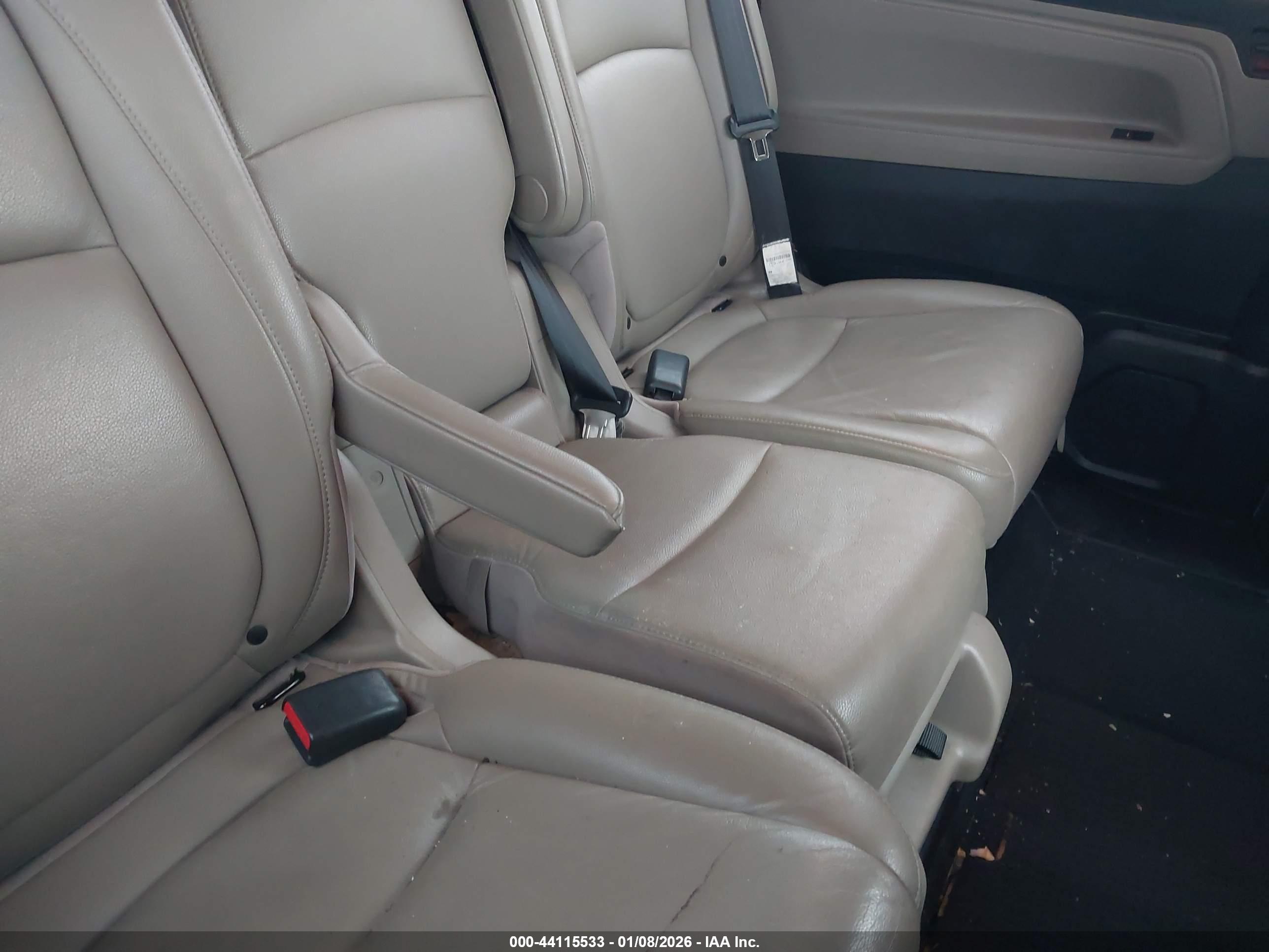 HONDA ODYSSEY image 8