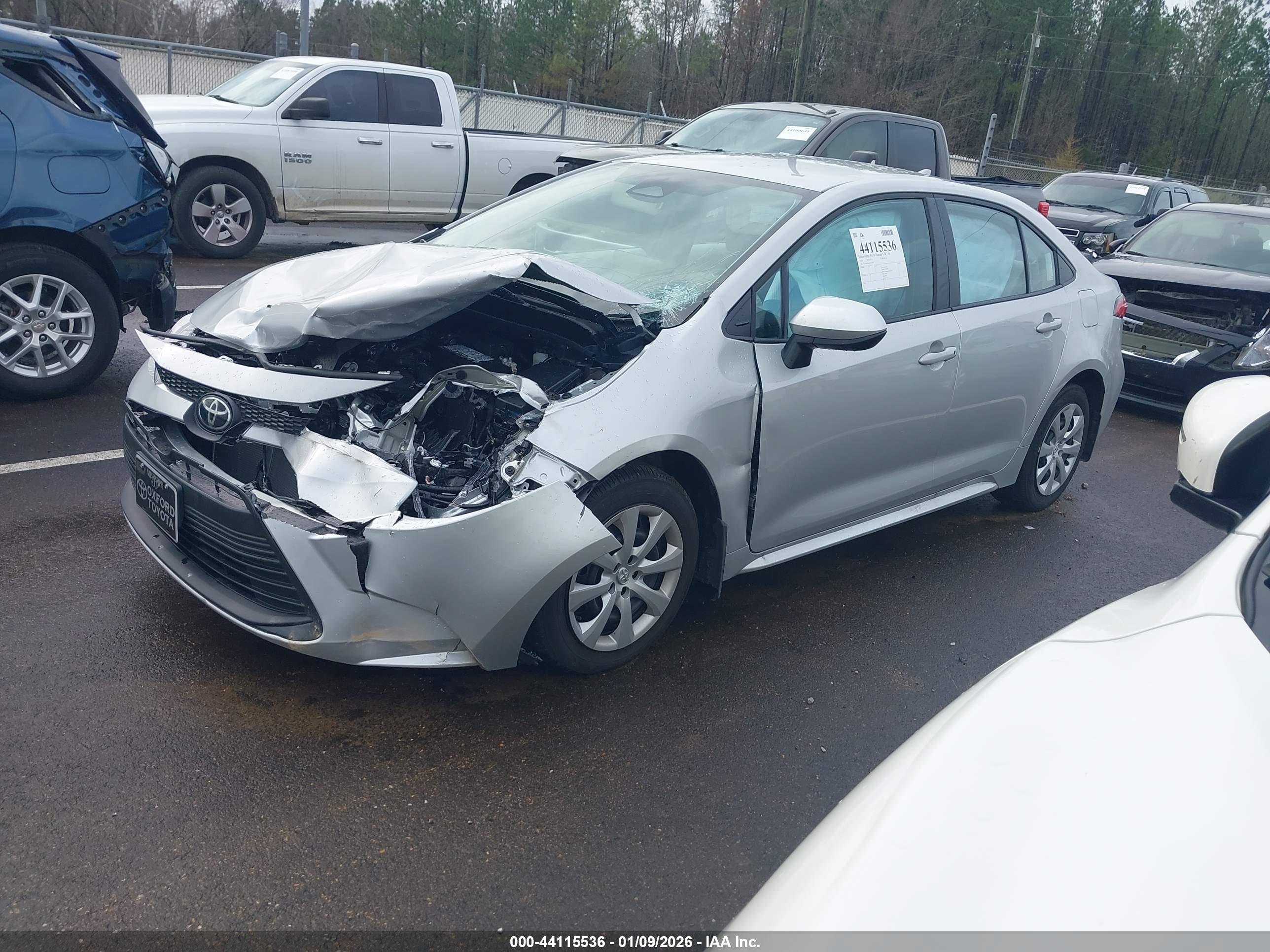 TOYOTA COROLLA image 2