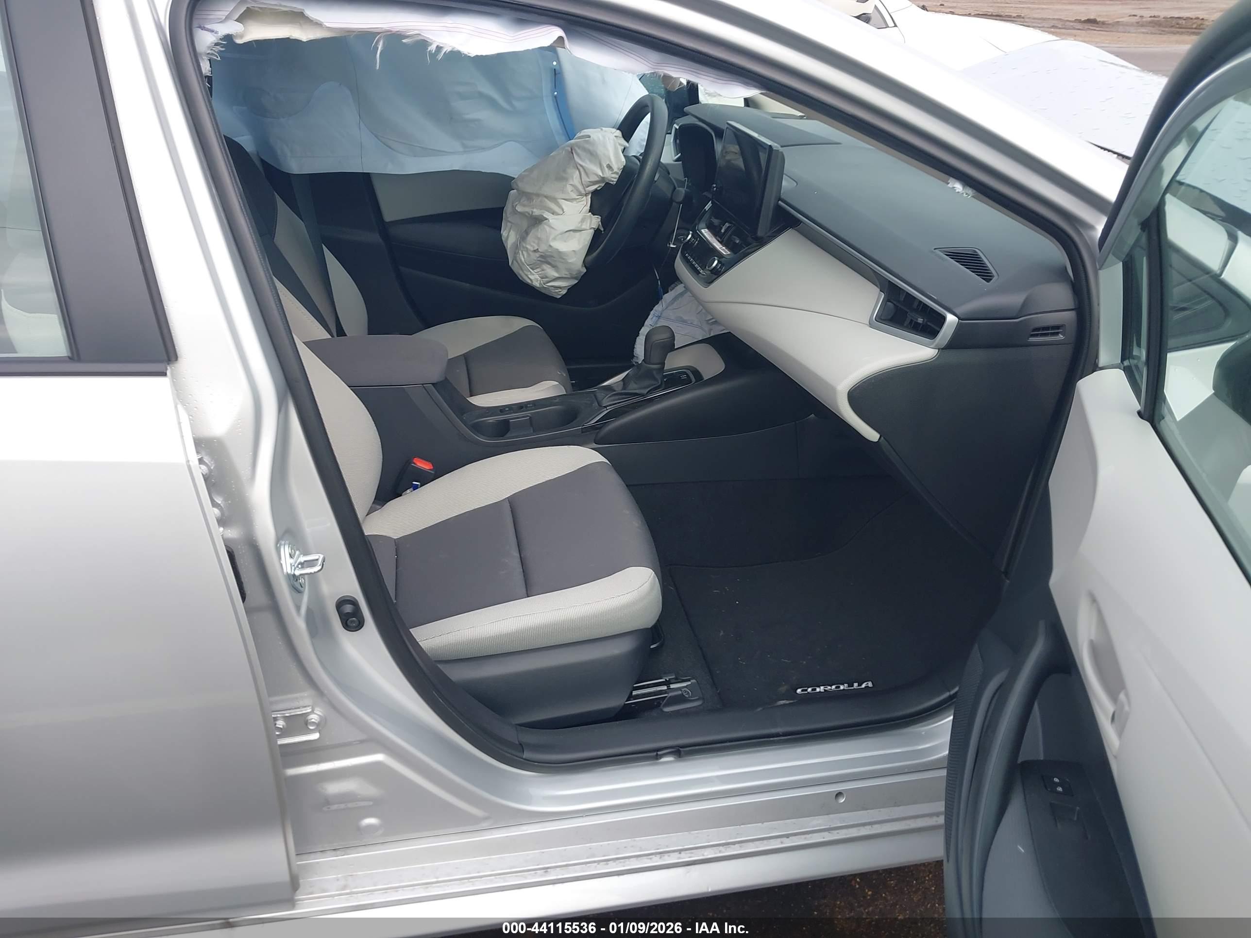 TOYOTA COROLLA image 5