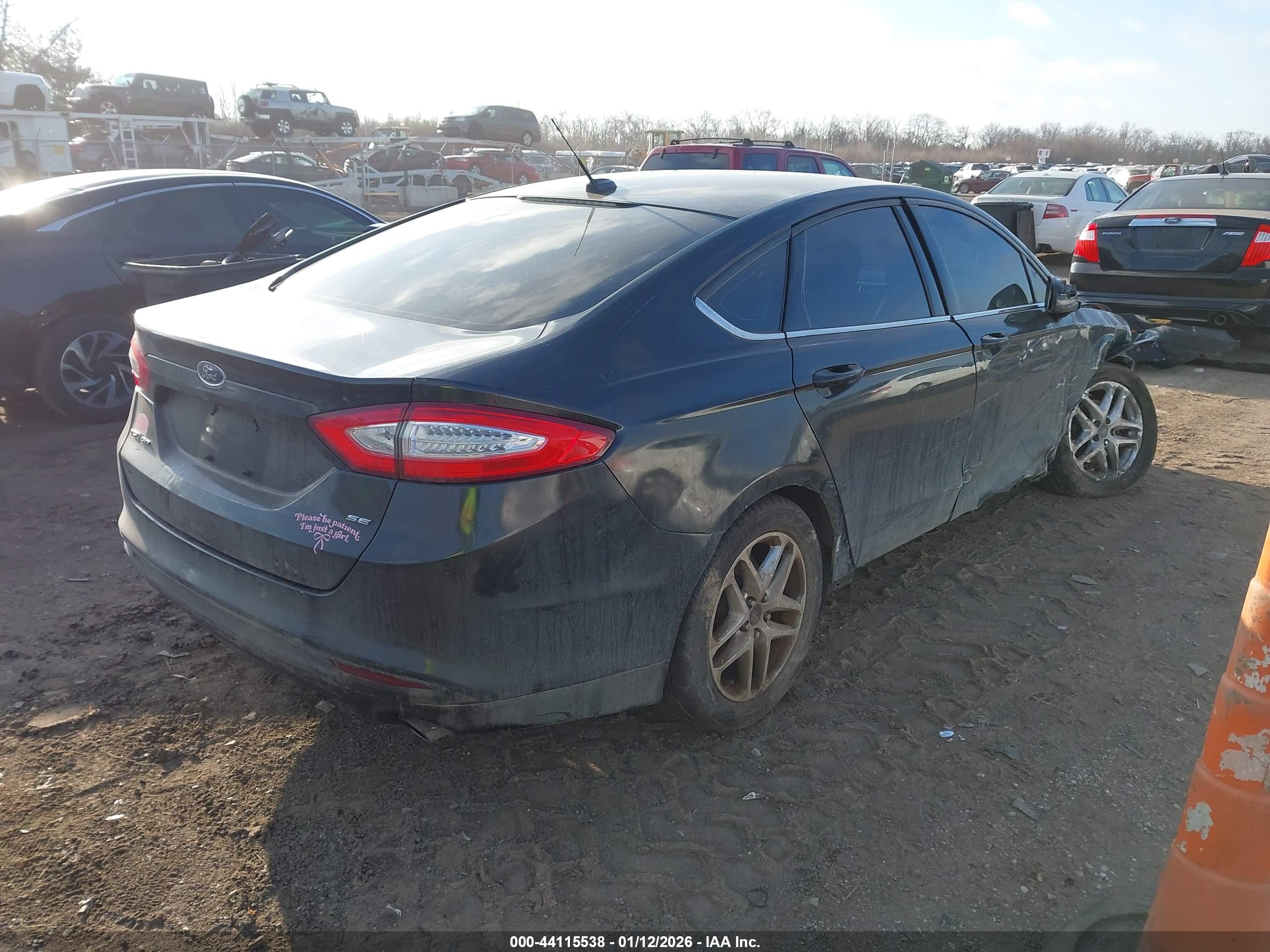 FORD FUSION image 4