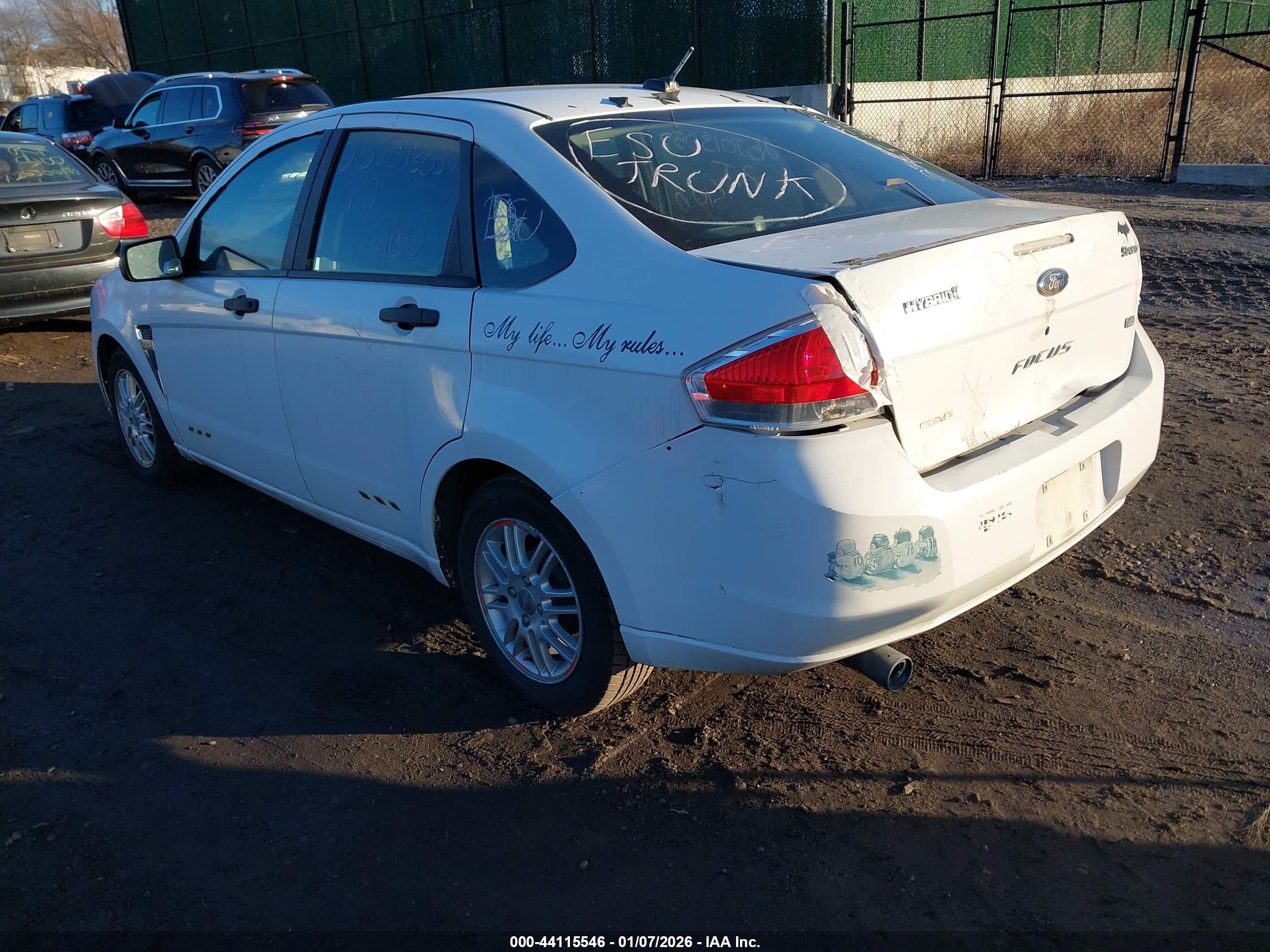 FORD FOCUS image 3