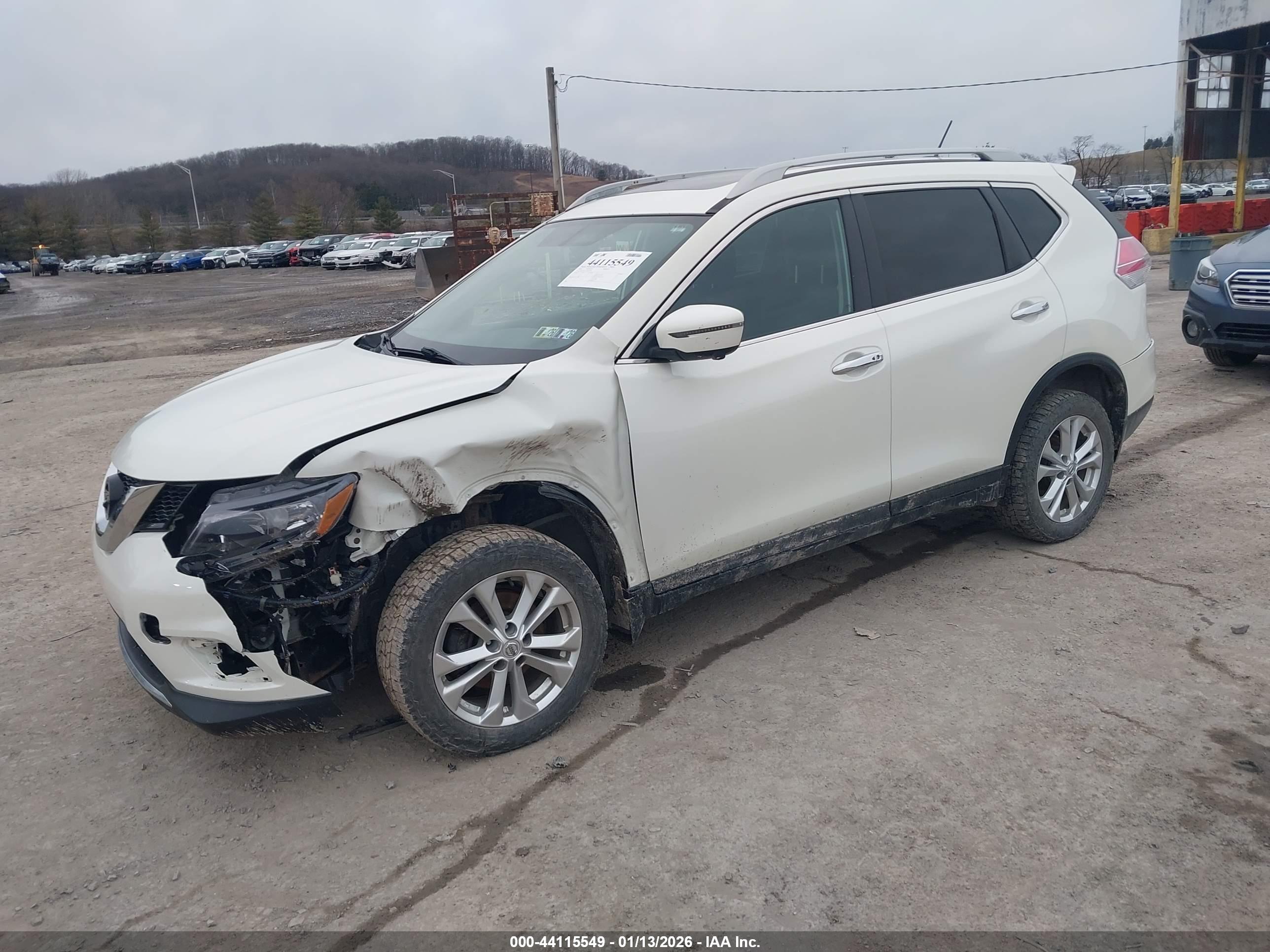 NISSAN ROGUE image 2