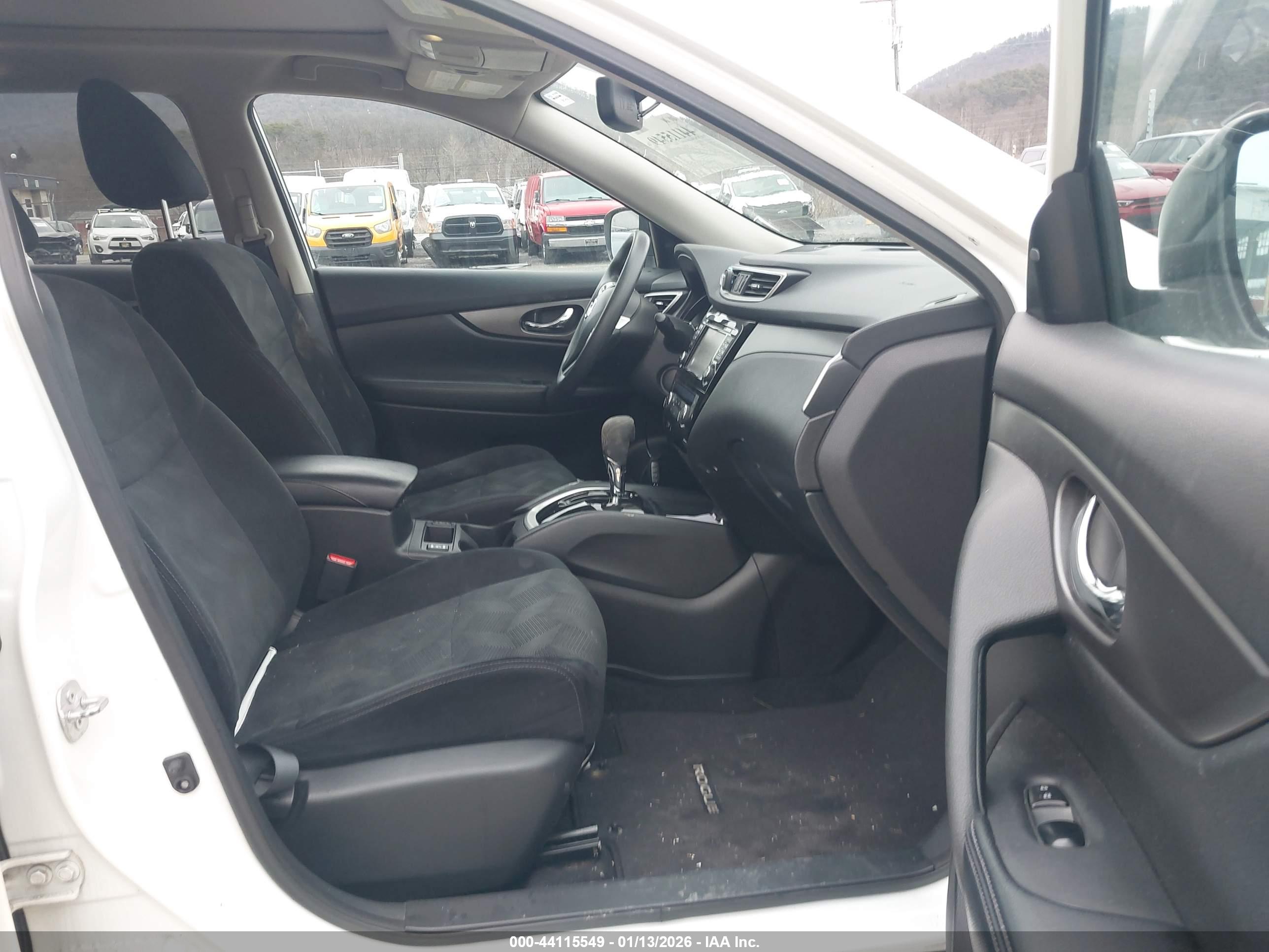 NISSAN ROGUE image 5