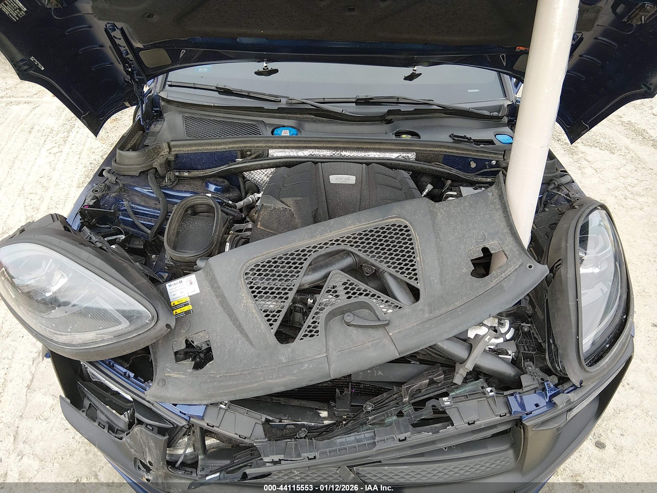 PORSCHE MACAN image 10