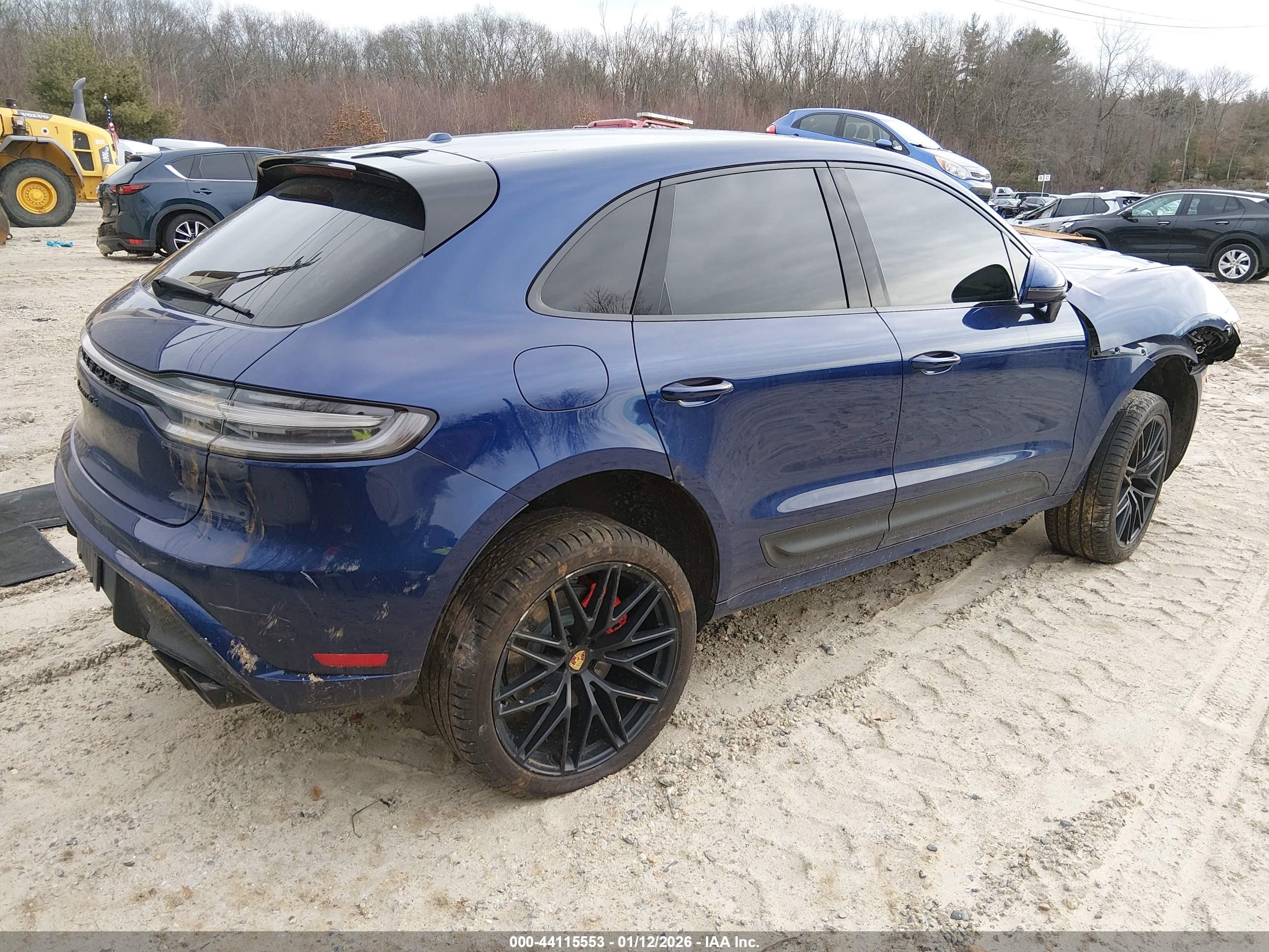 PORSCHE MACAN image 4