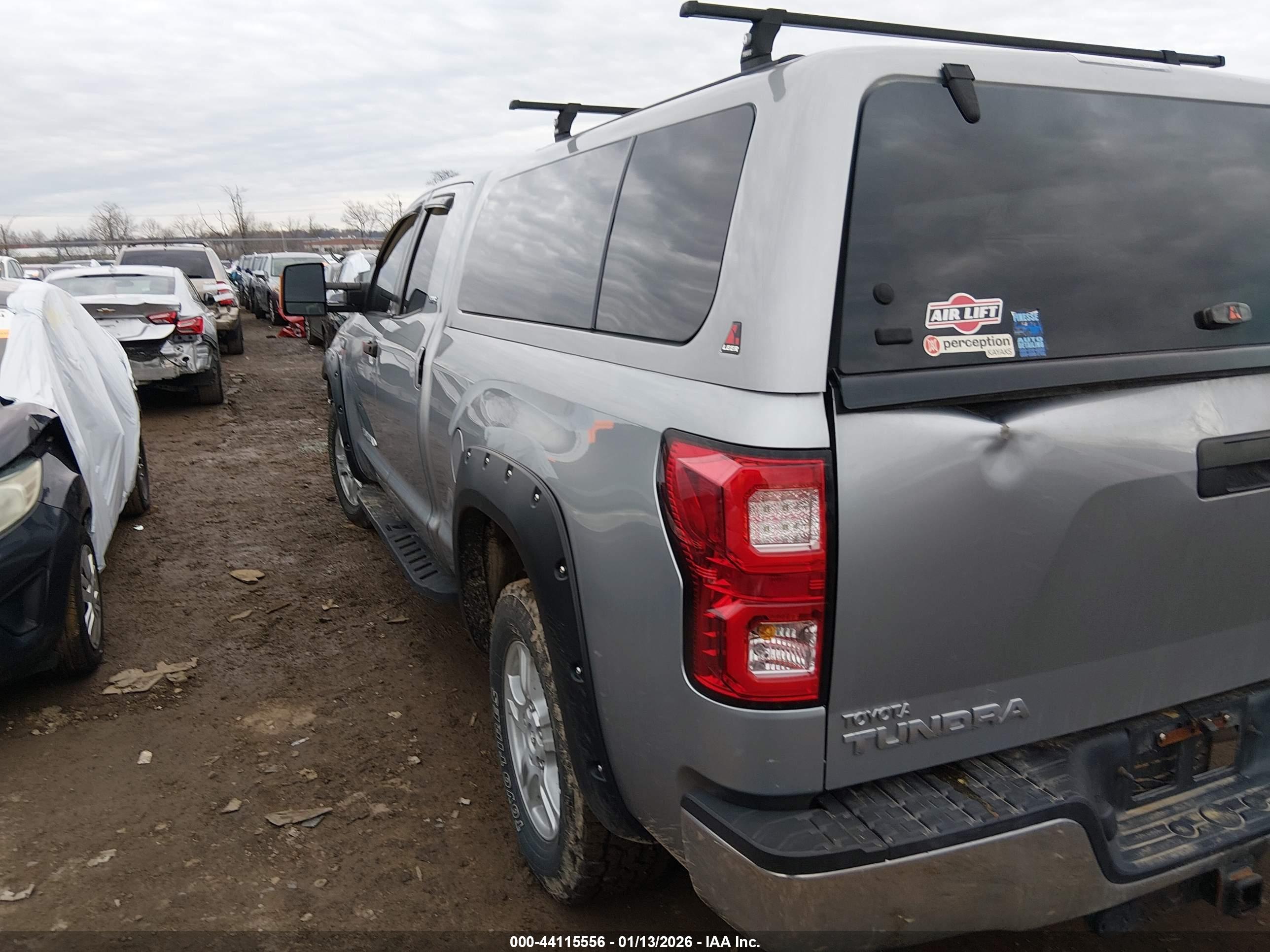 TOYOTA TUNDRA image 3
