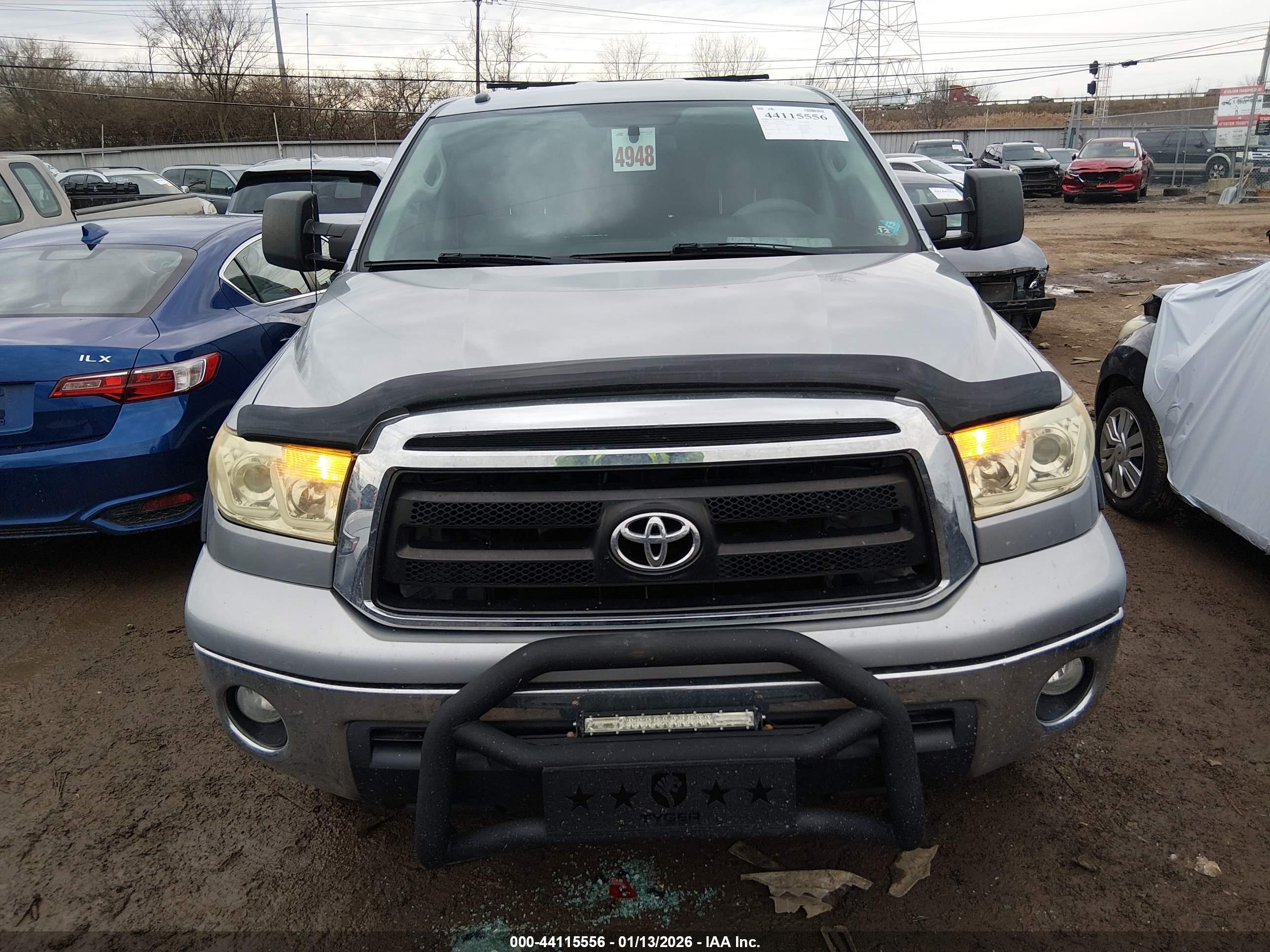 TOYOTA TUNDRA image 6