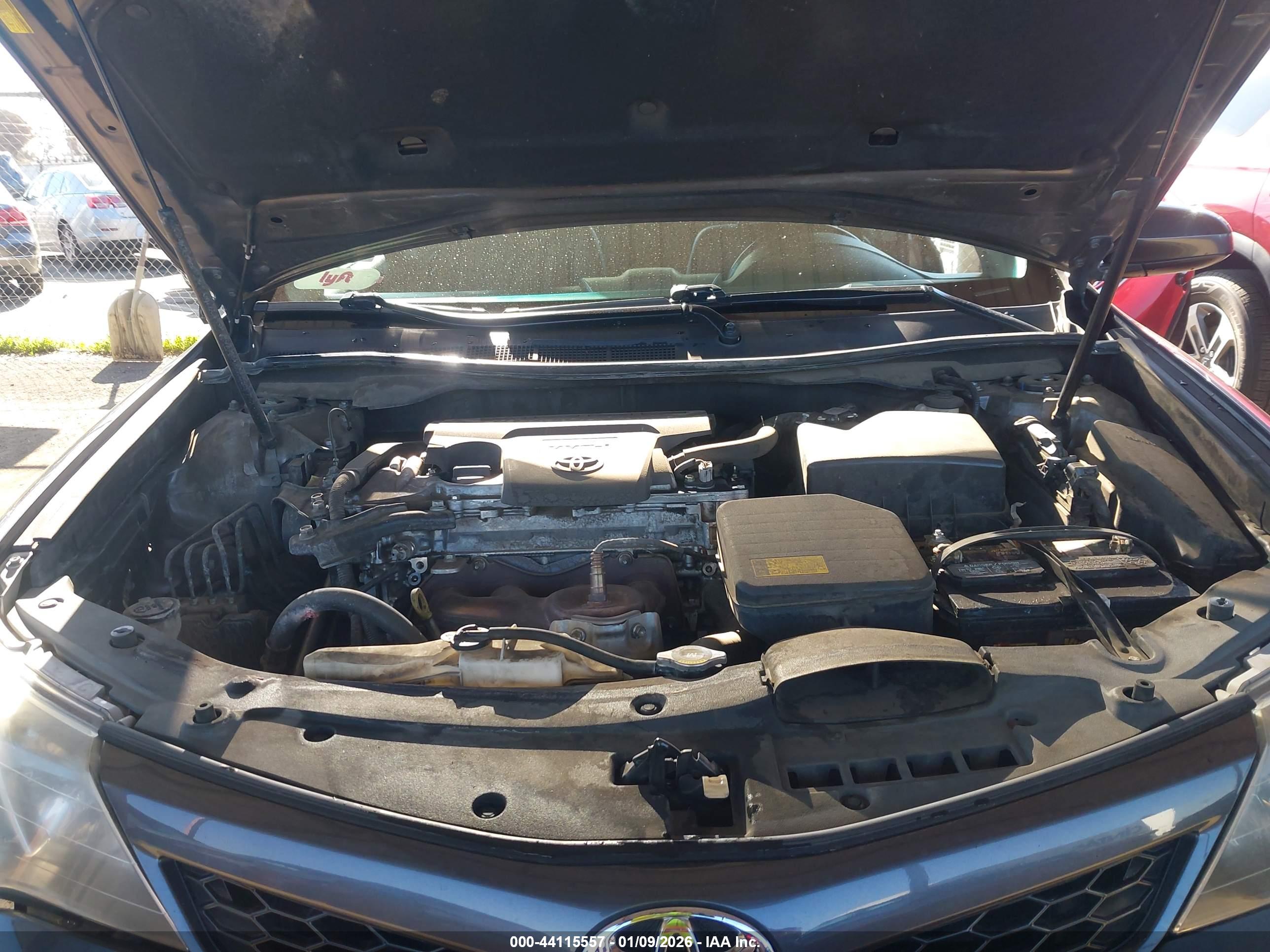 TOYOTA CAMRY image 10
