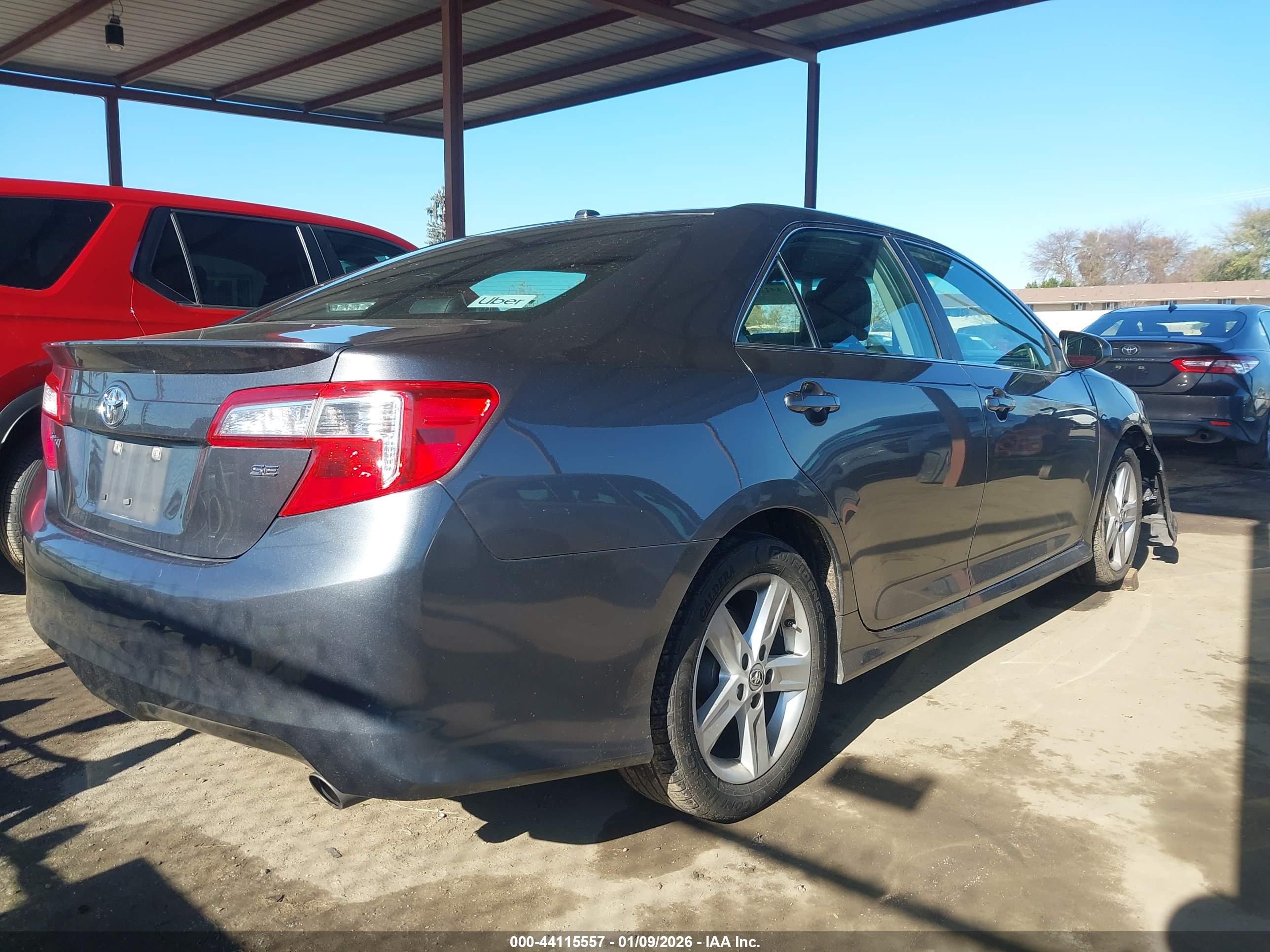 TOYOTA CAMRY image 4