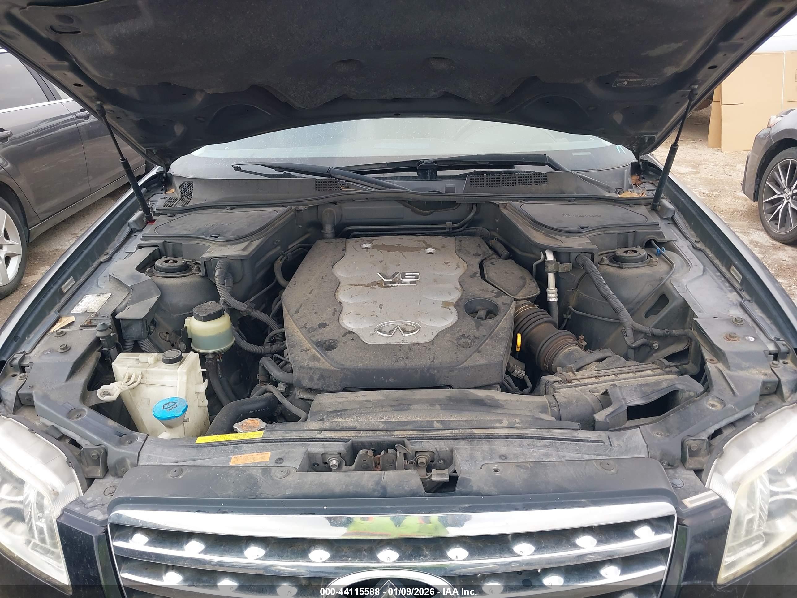 INFINITI FX35 image 10