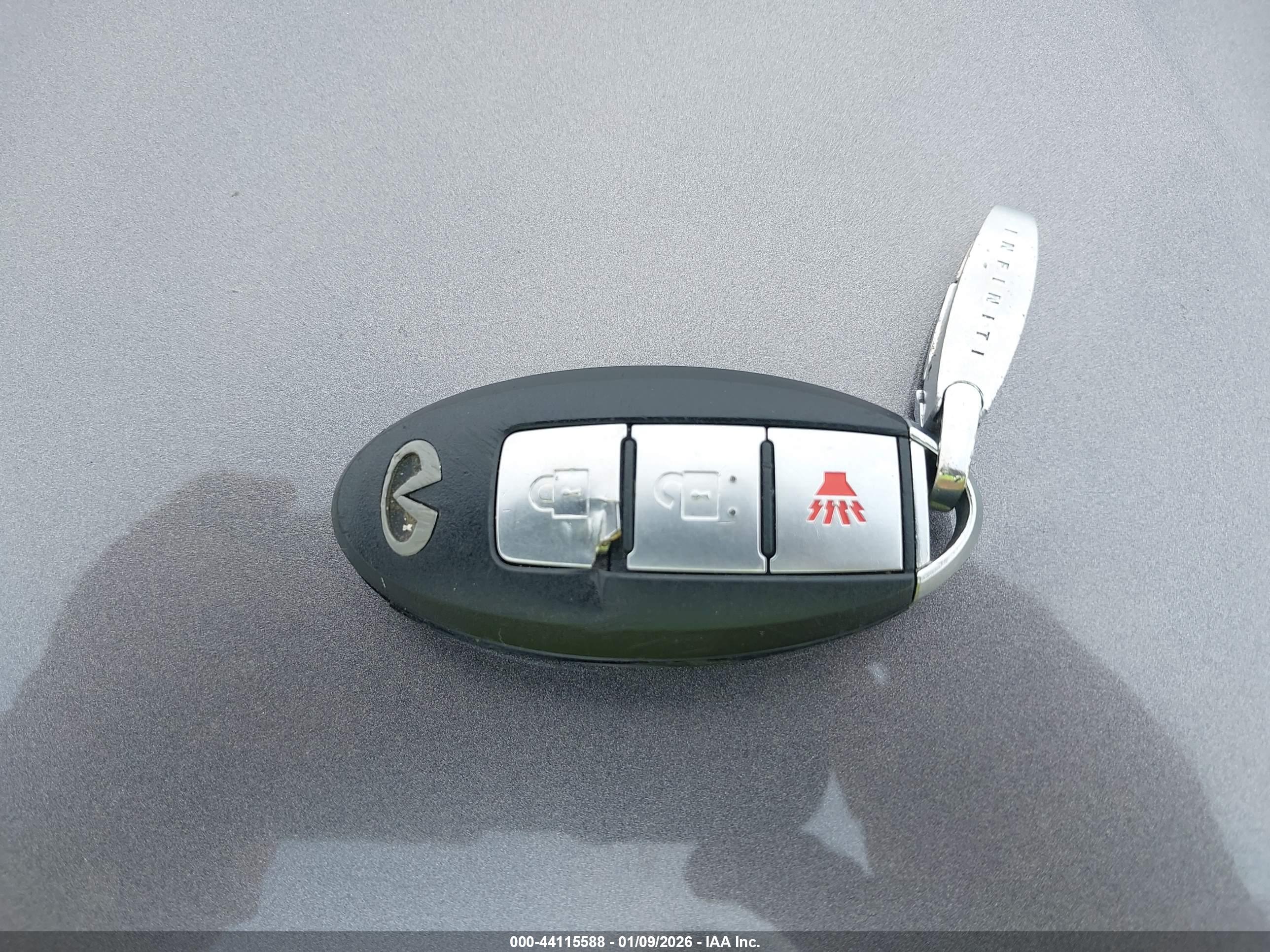 INFINITI FX35 image 11