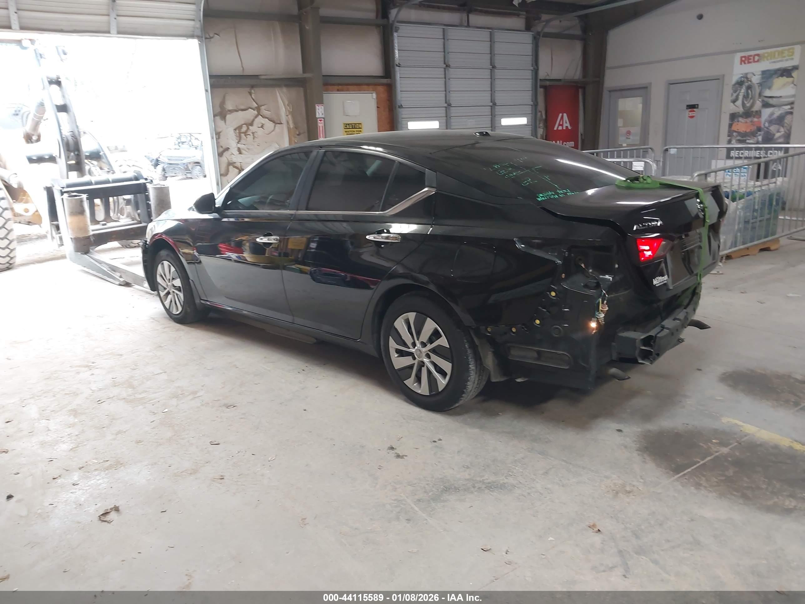 NISSAN ALTIMA image 3