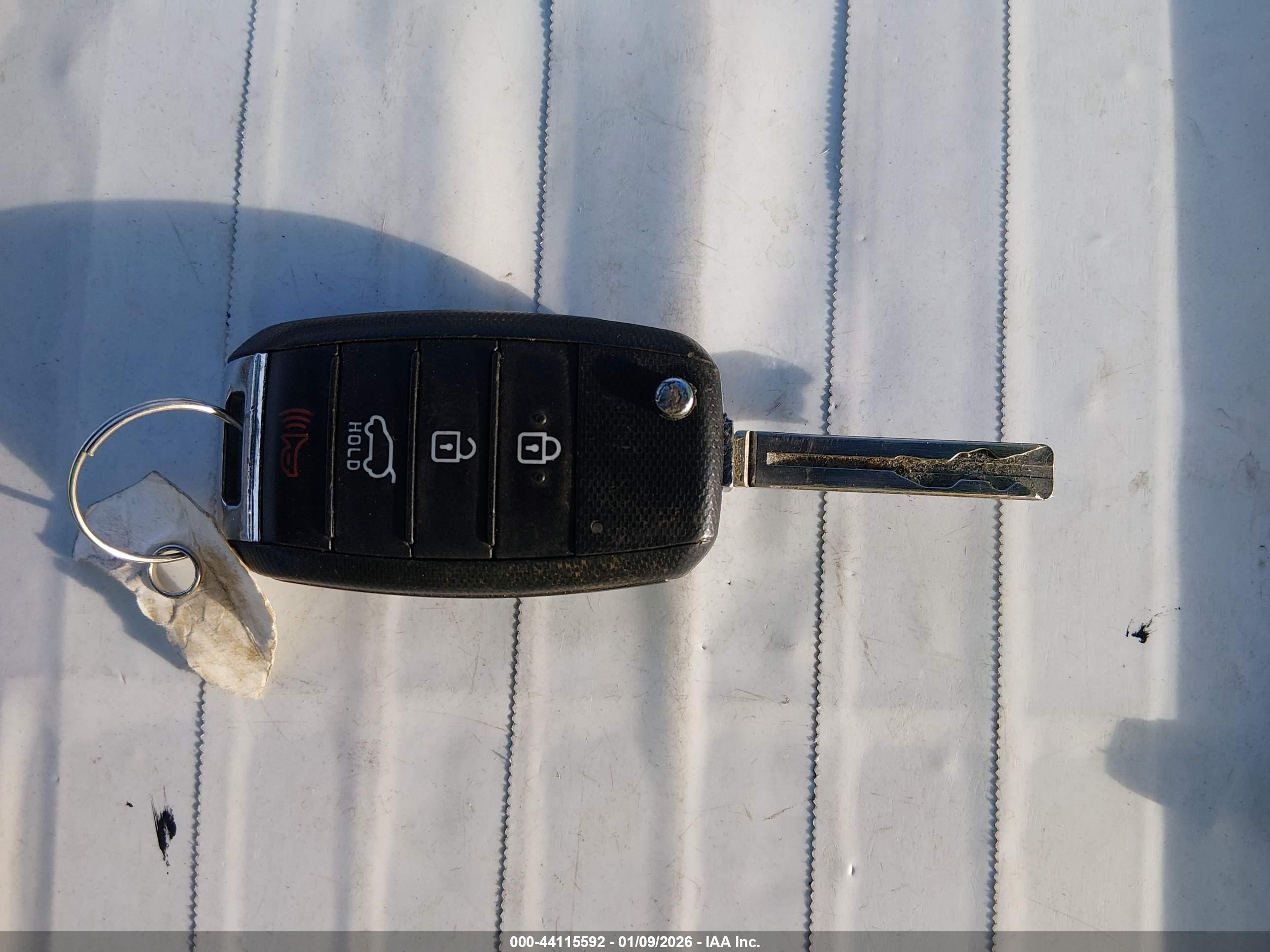 KIA SPORTAGE image 11