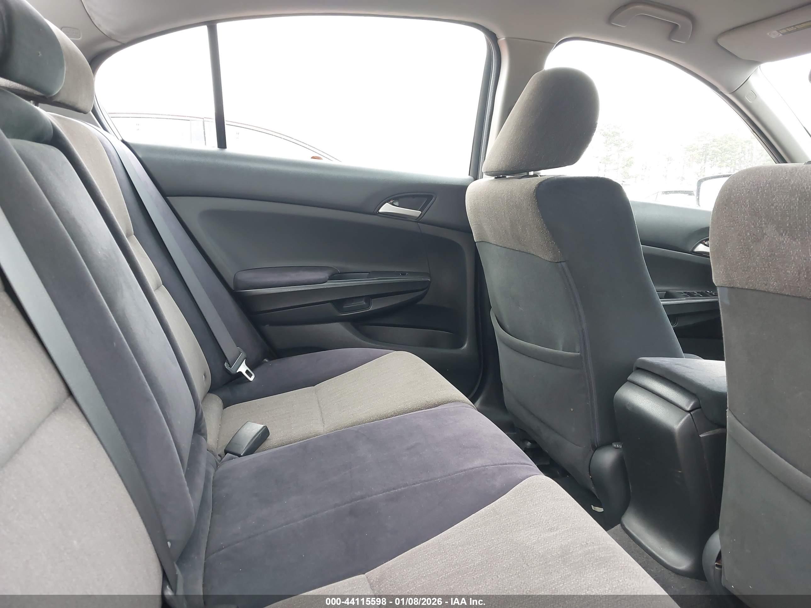 HONDA ACCORD image 8