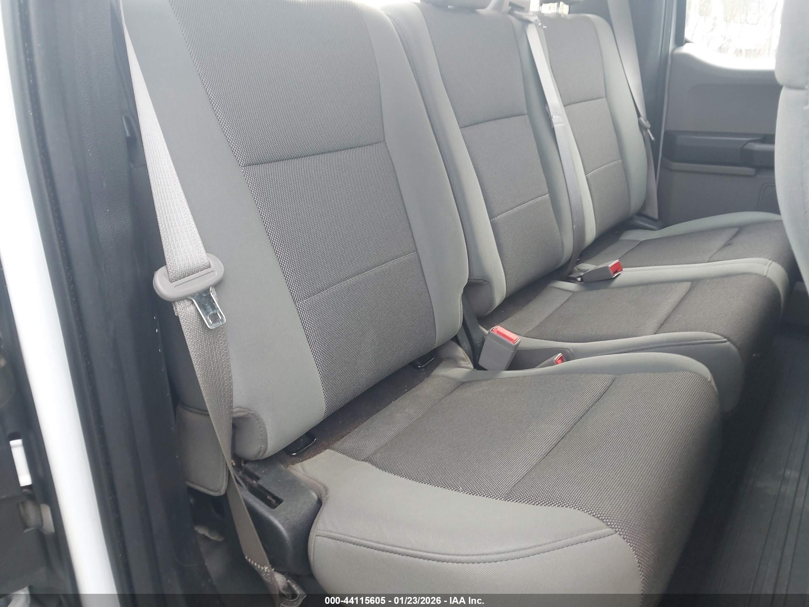 FORD F-150 image 8