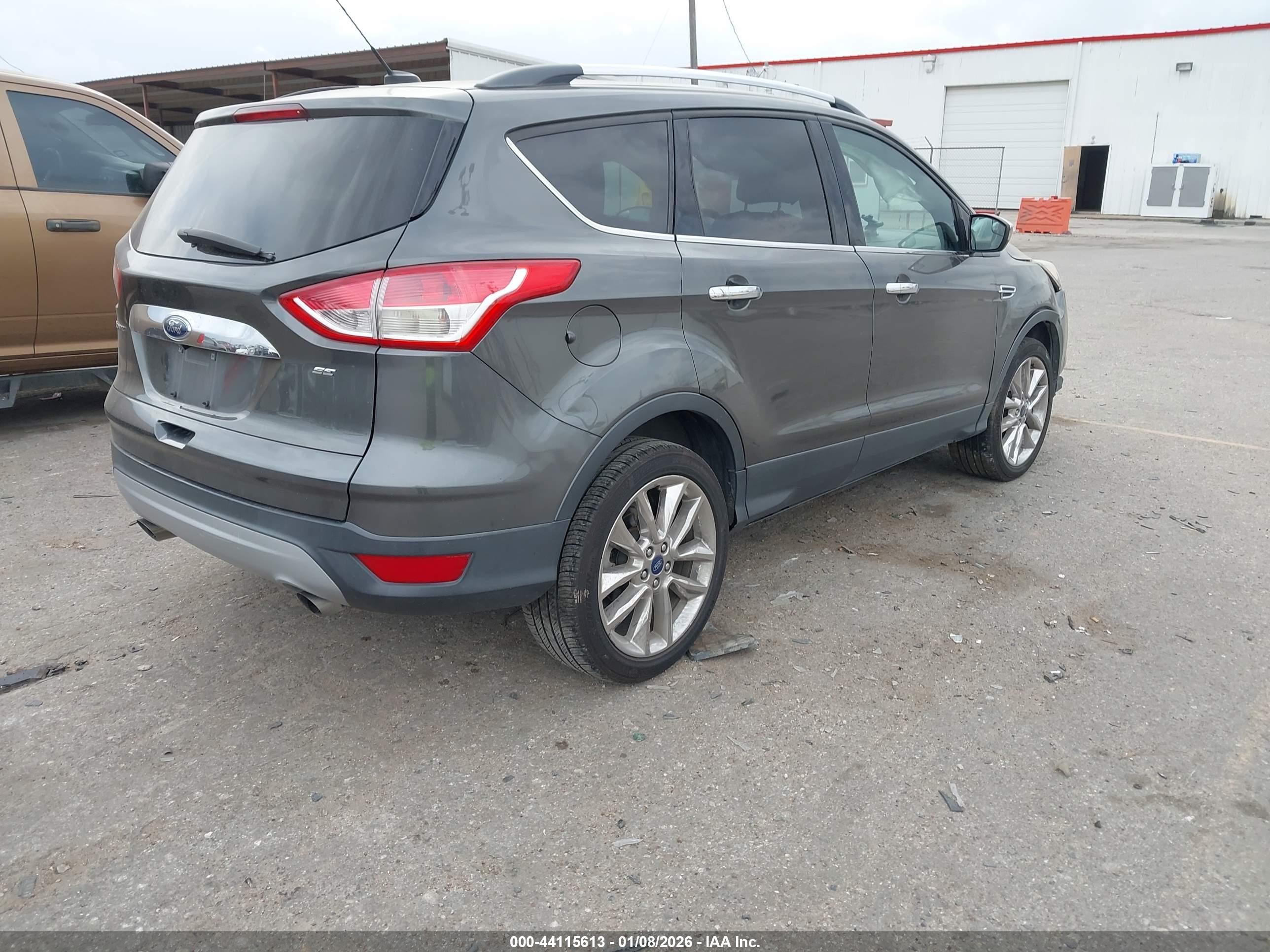 FORD ESCAPE image 4