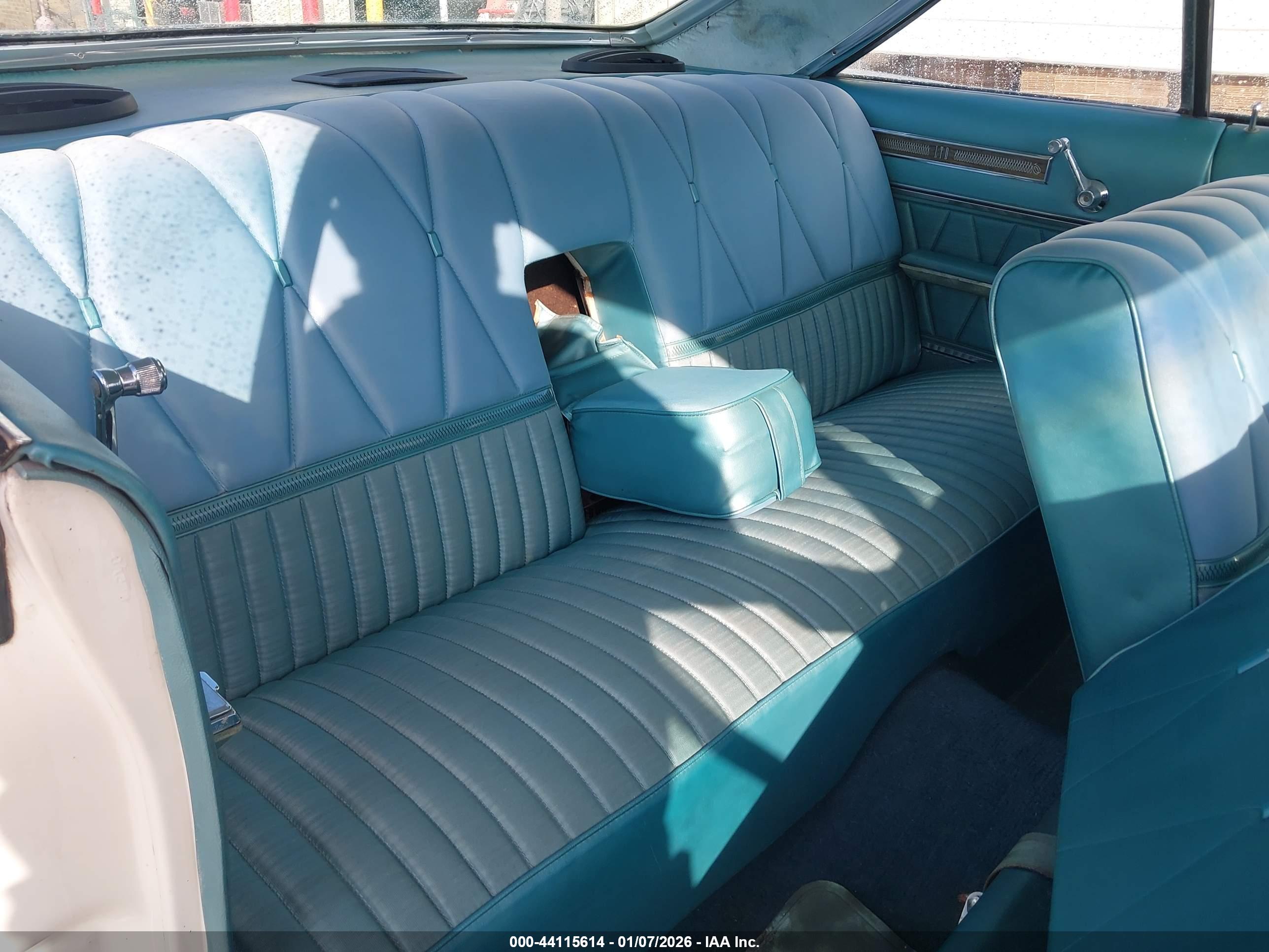 FORD GALAXIE image 8