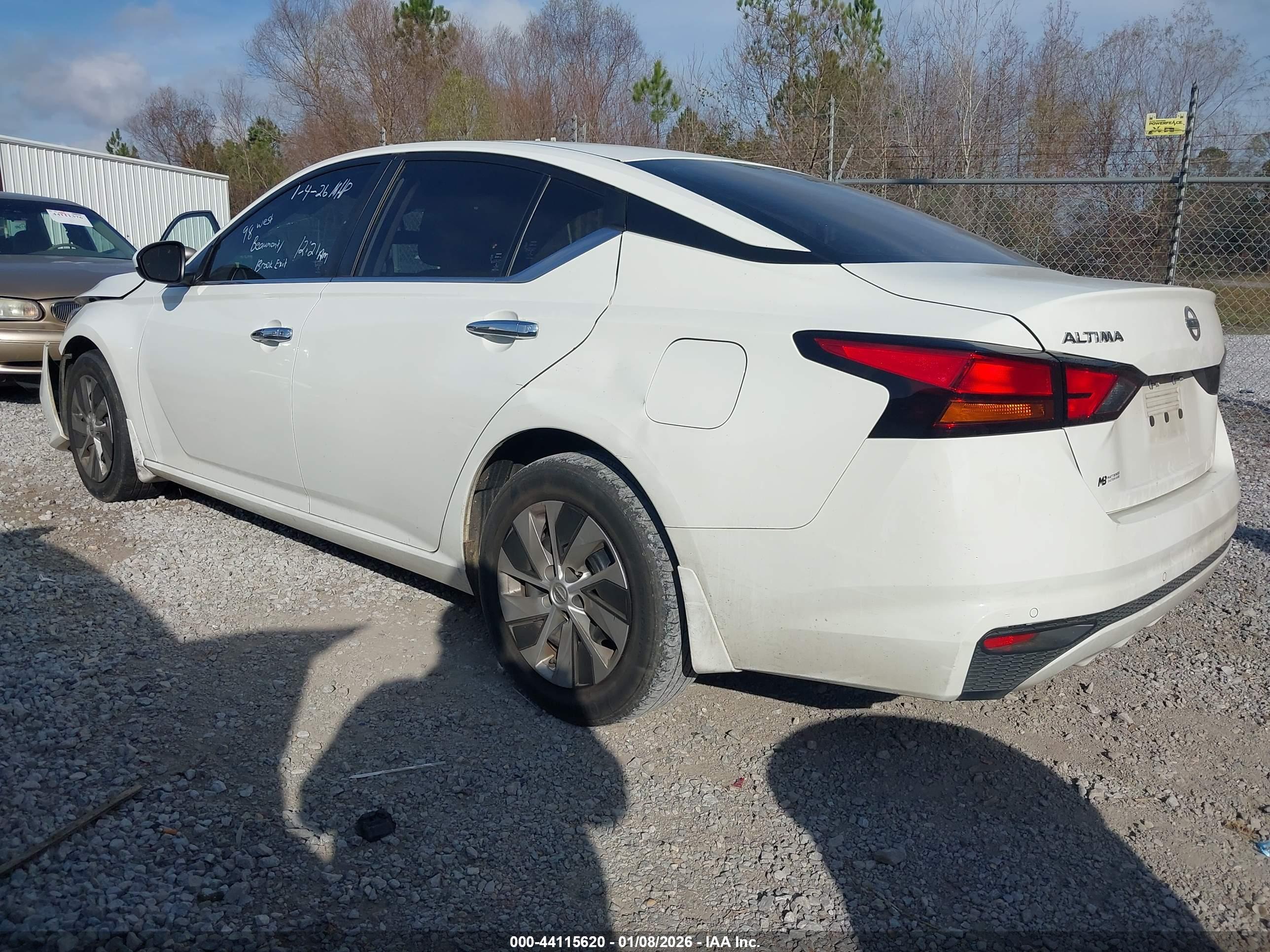 NISSAN ALTIMA image 3