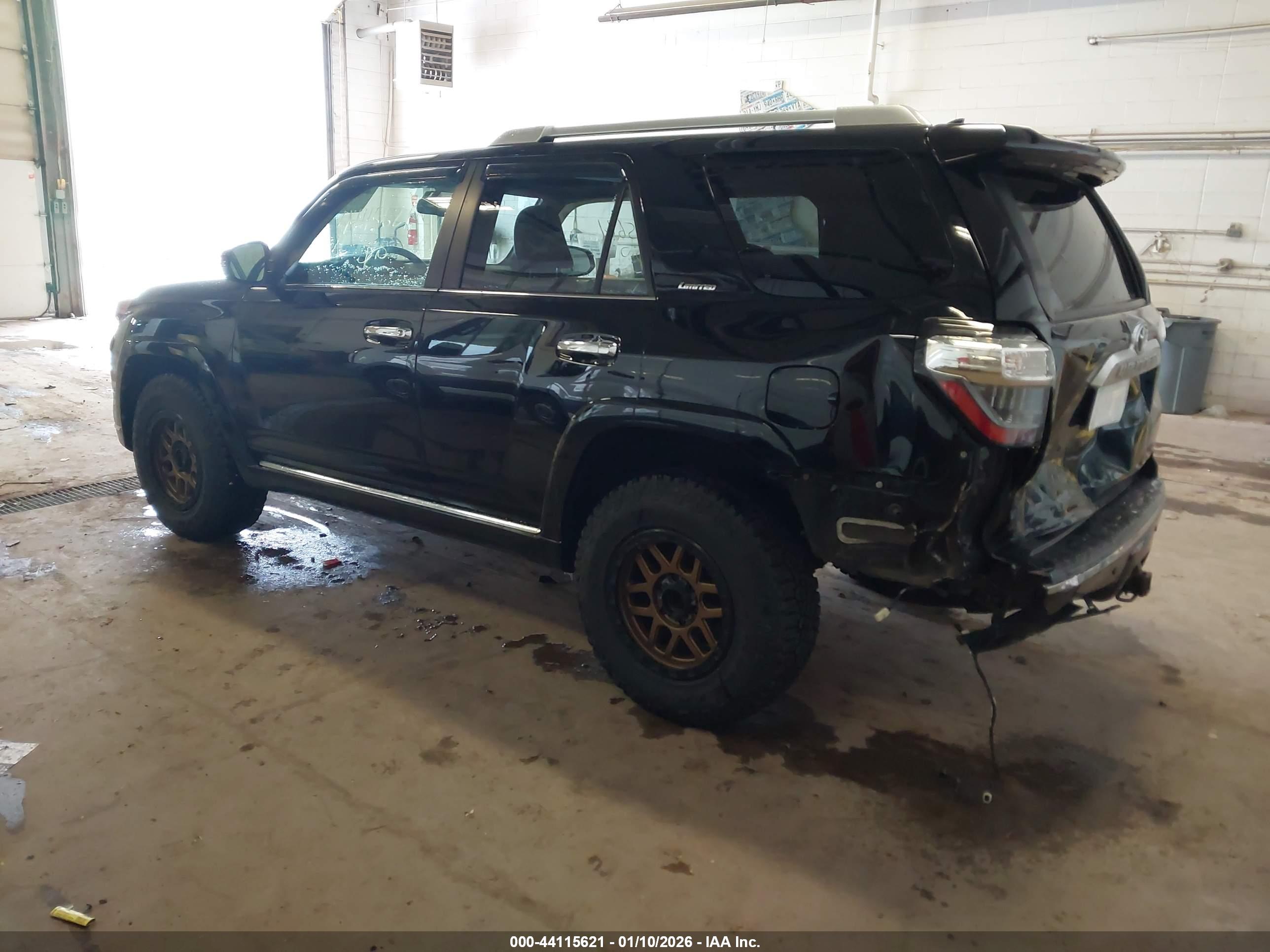 TOYOTA 4RUNNER image 3