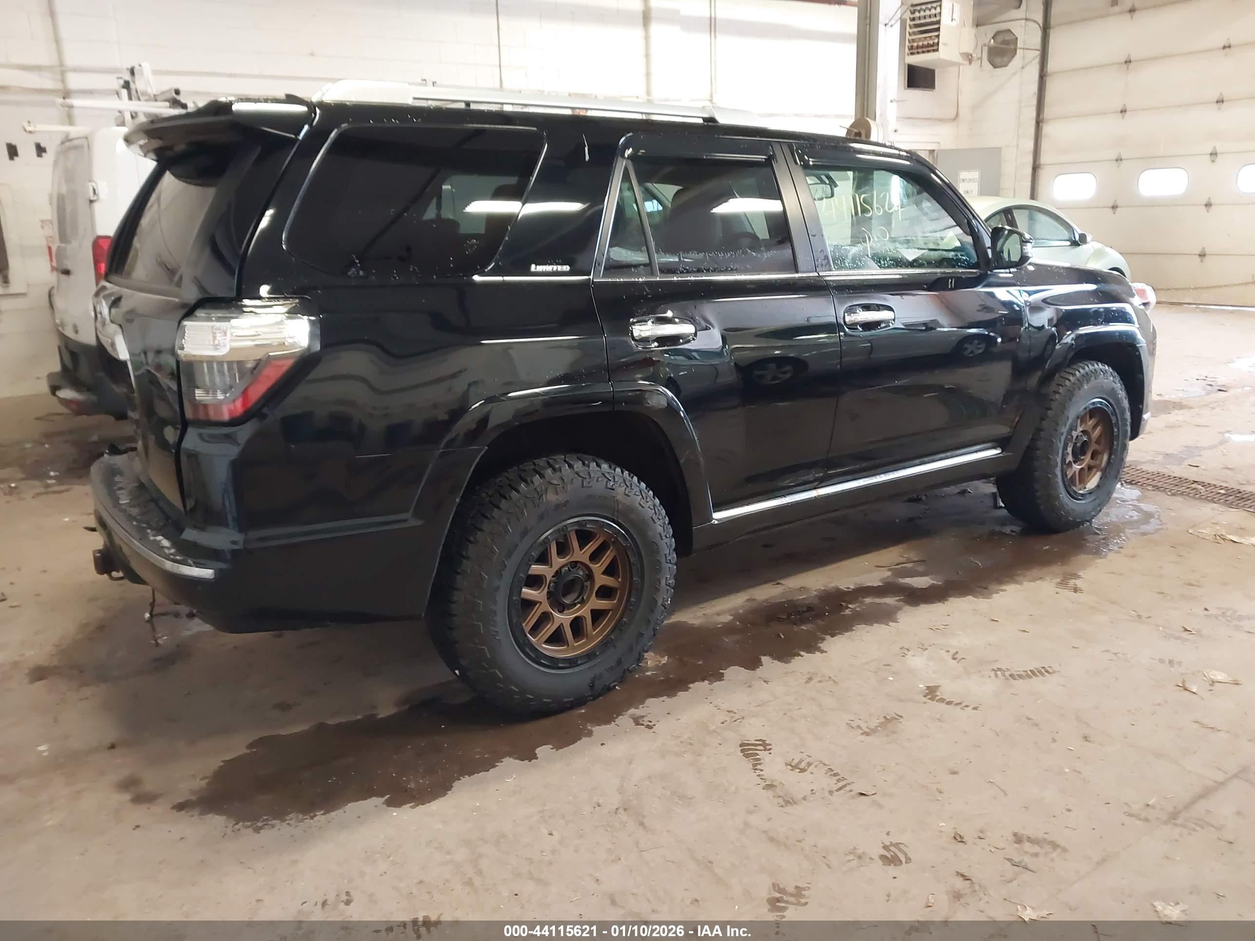 TOYOTA 4RUNNER image 4